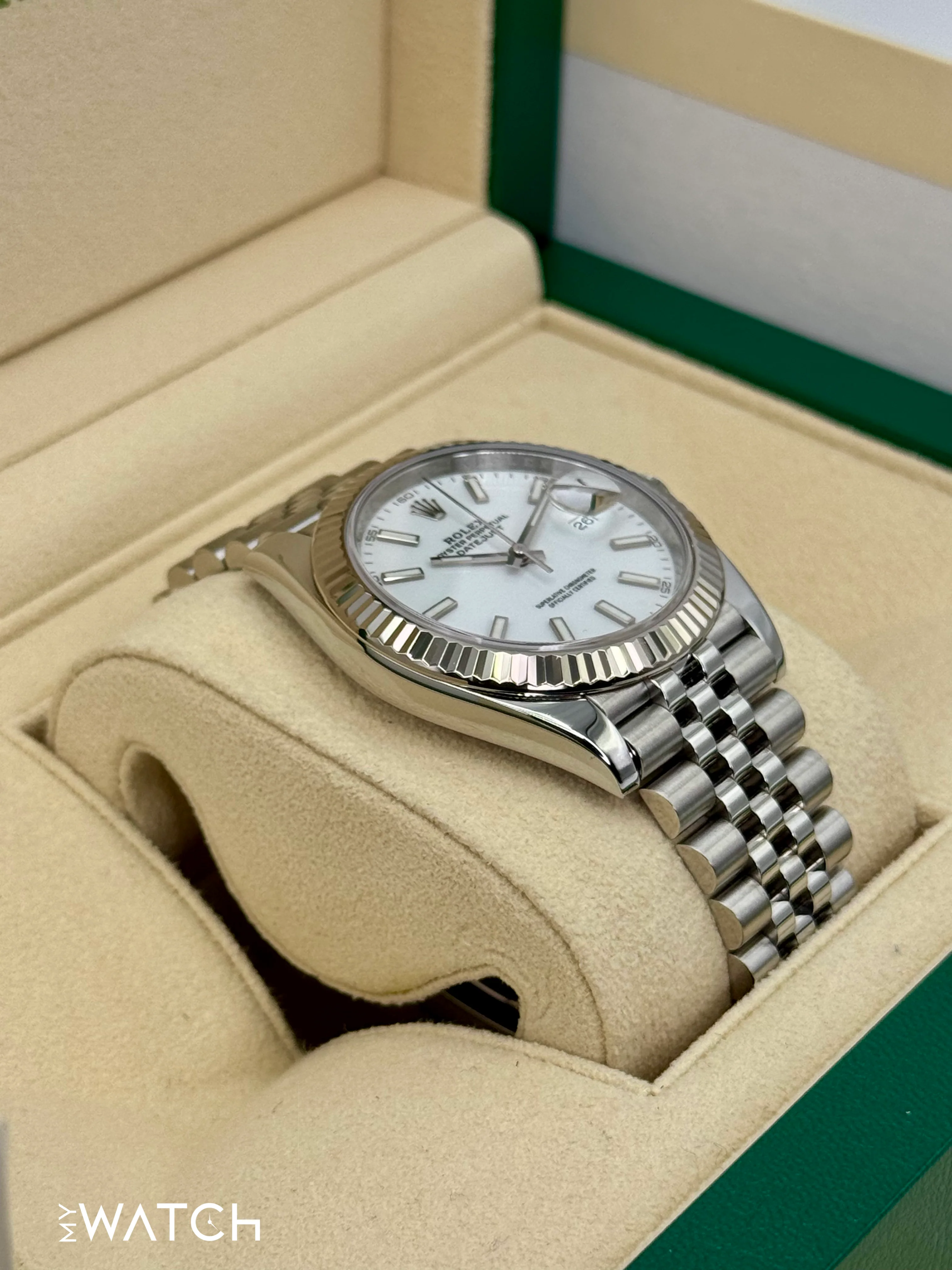 2022 Rolex Datejust 41mm 126334 Stainless Steel Jubilee White Dial - Image 6