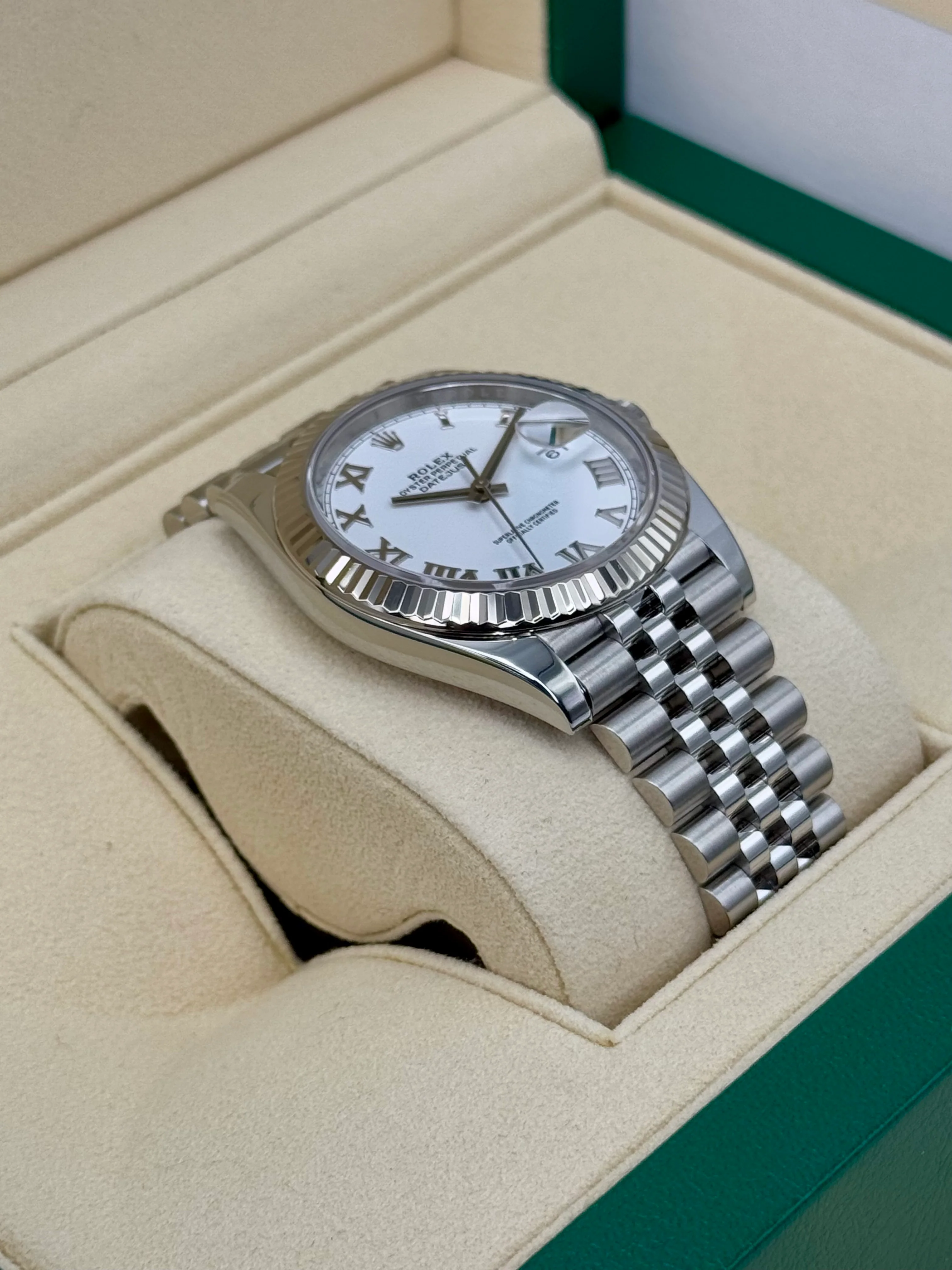 2022 Rolex Datejust 41mm 126334 Stainless Steel Jubilee White Dial - Image 6