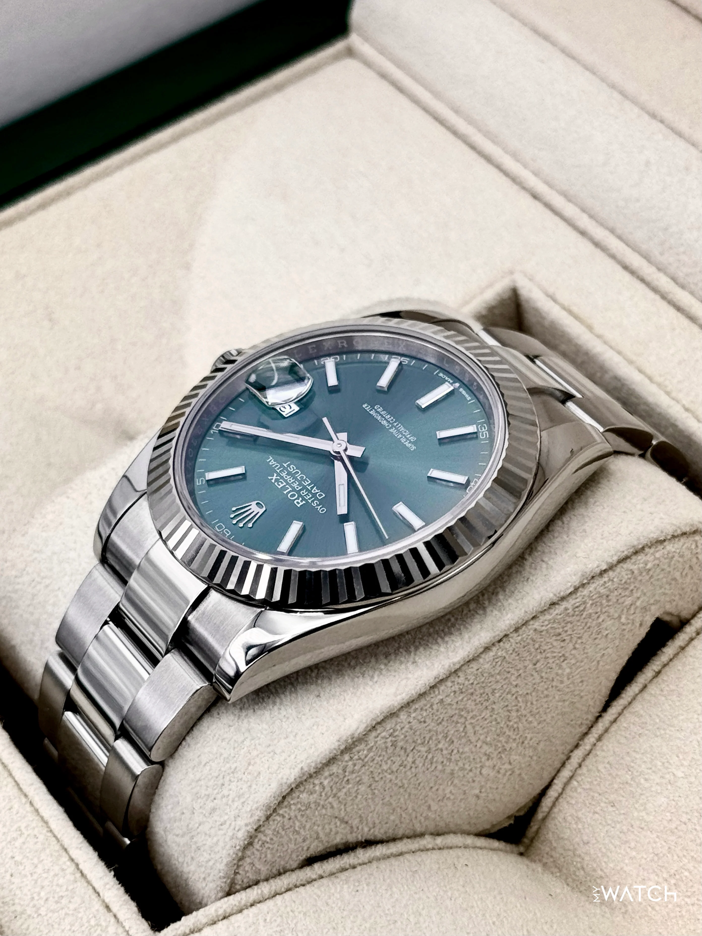 2022 Rolex Datejust 41mm 126334 Stainless Steel Oyster Mint Green Dial - Image 7