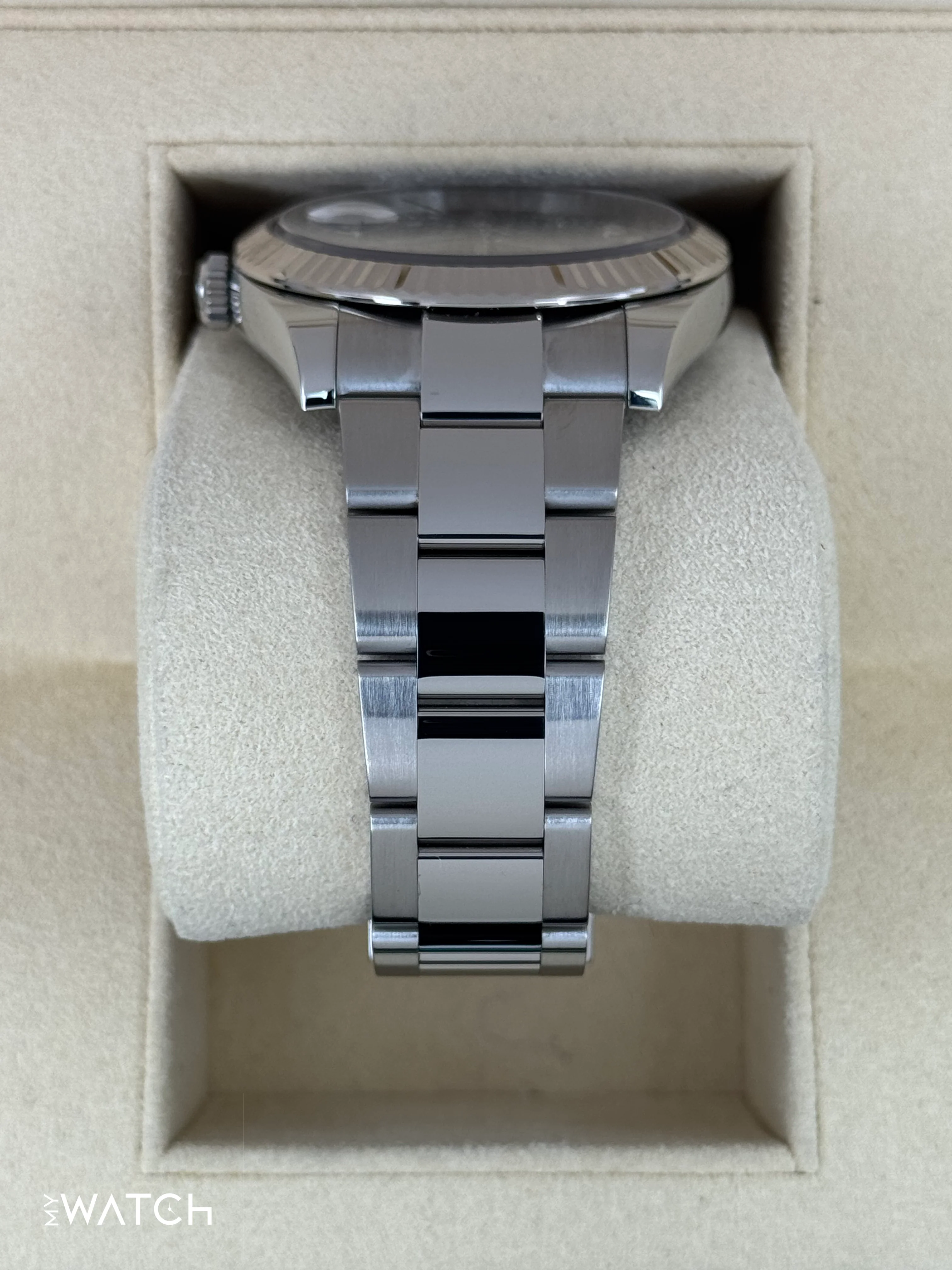 2022 Rolex Datejust 41mm 126334 Stainless Steel Oyster Rhodium Diamond Dial - Image 4