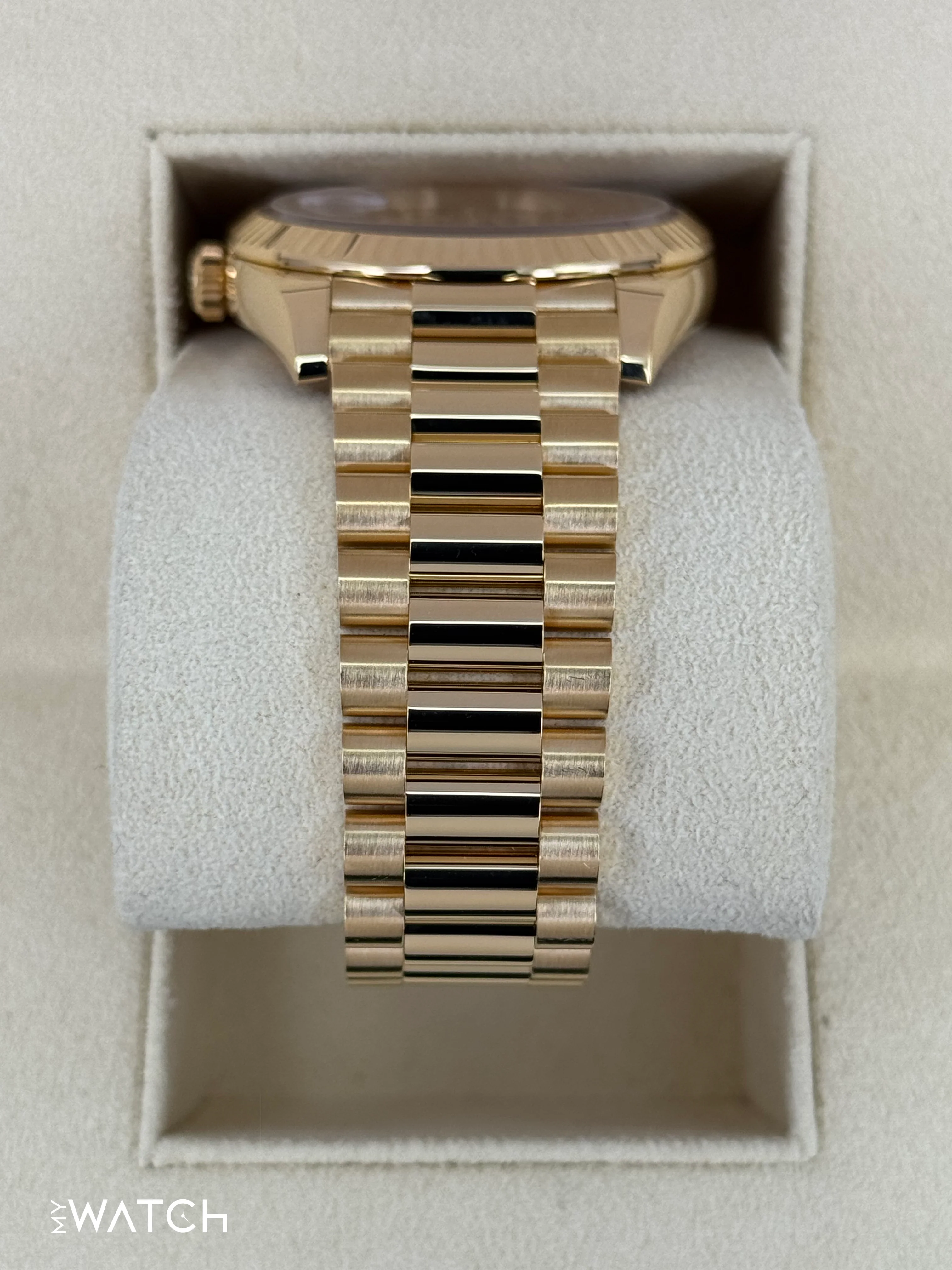 2022 Rolex Day-Date 40mm 228238 Presidential Champagne Dial - Image 4