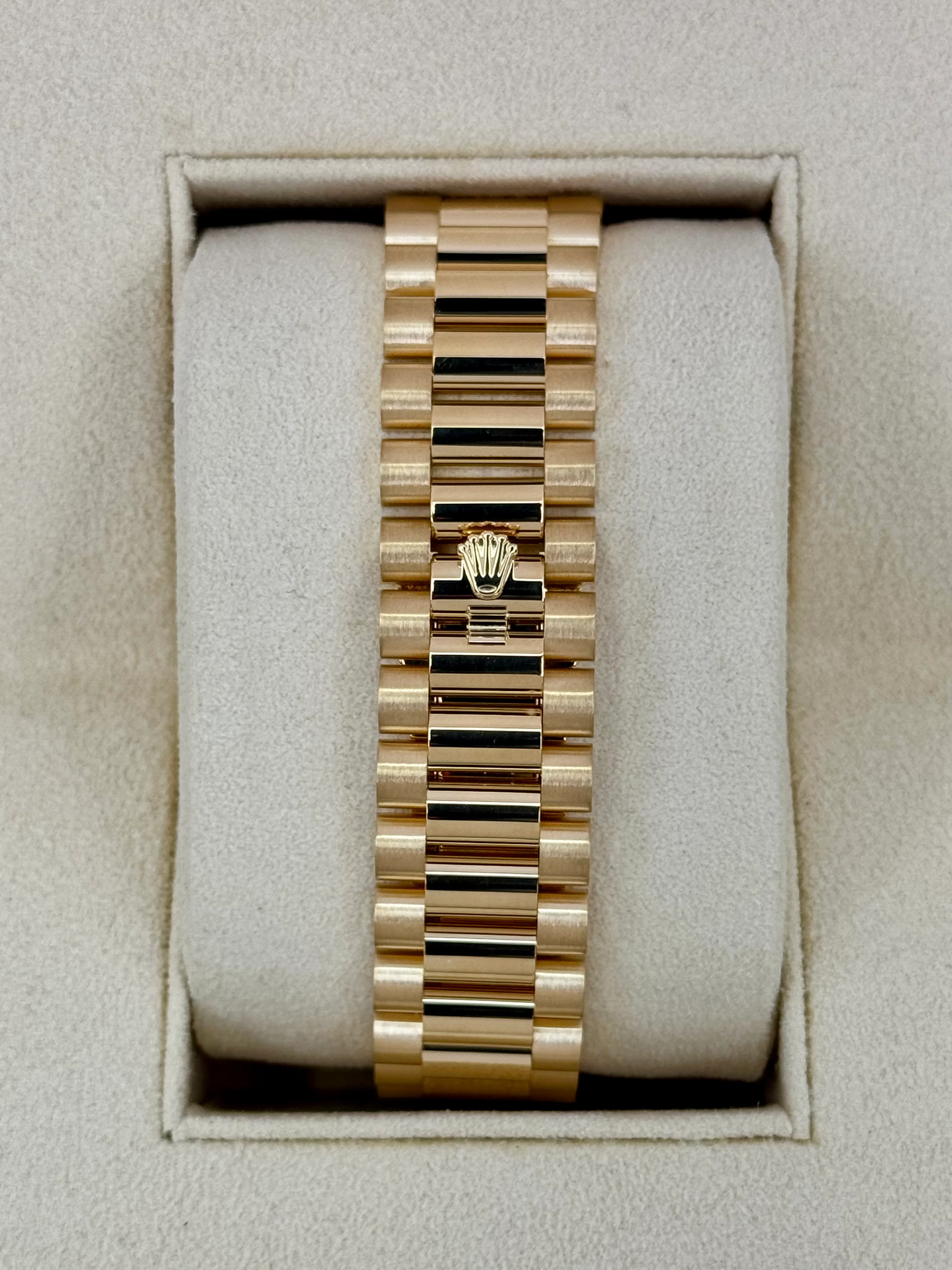 2022 Rolex Day-Date 40mm 228238 Presidential White Dial - Image 2