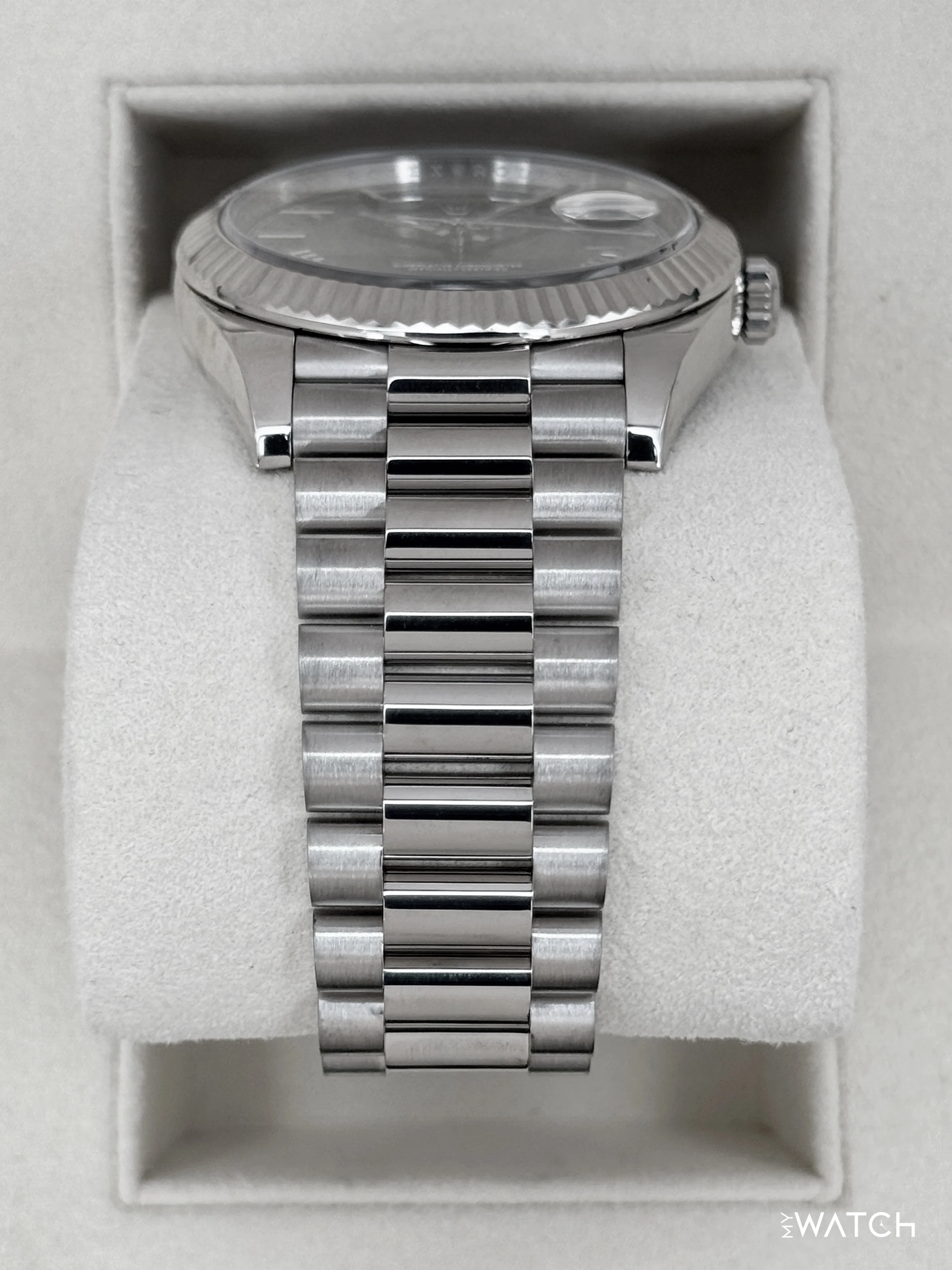 2022 Rolex Day-Date 40mm 228239 Presidential 18kt White Gold Olive Dial - Image 3