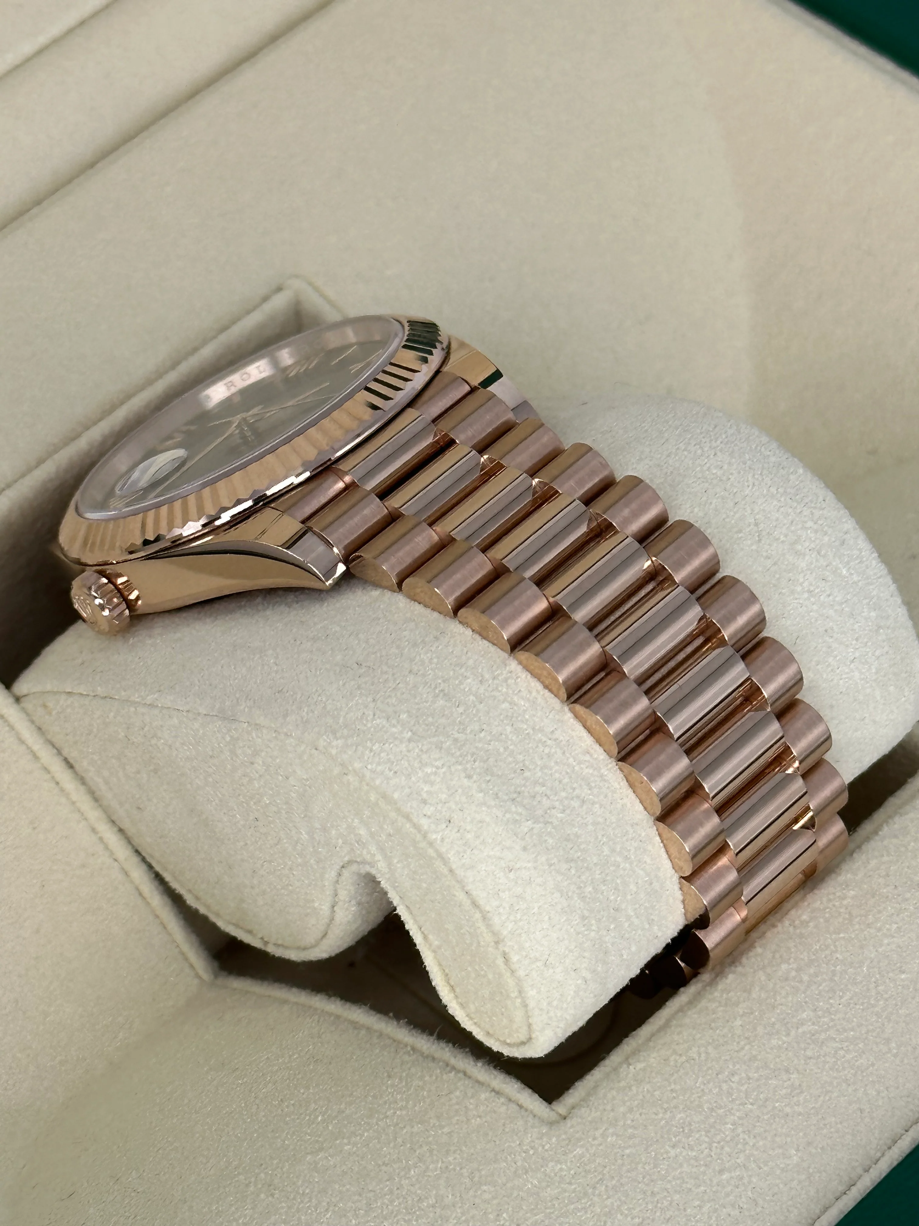 NEW 2022 Rolex Day-Date 40mm 228235 Presidential Rose Gold Olive Dial - Image 8