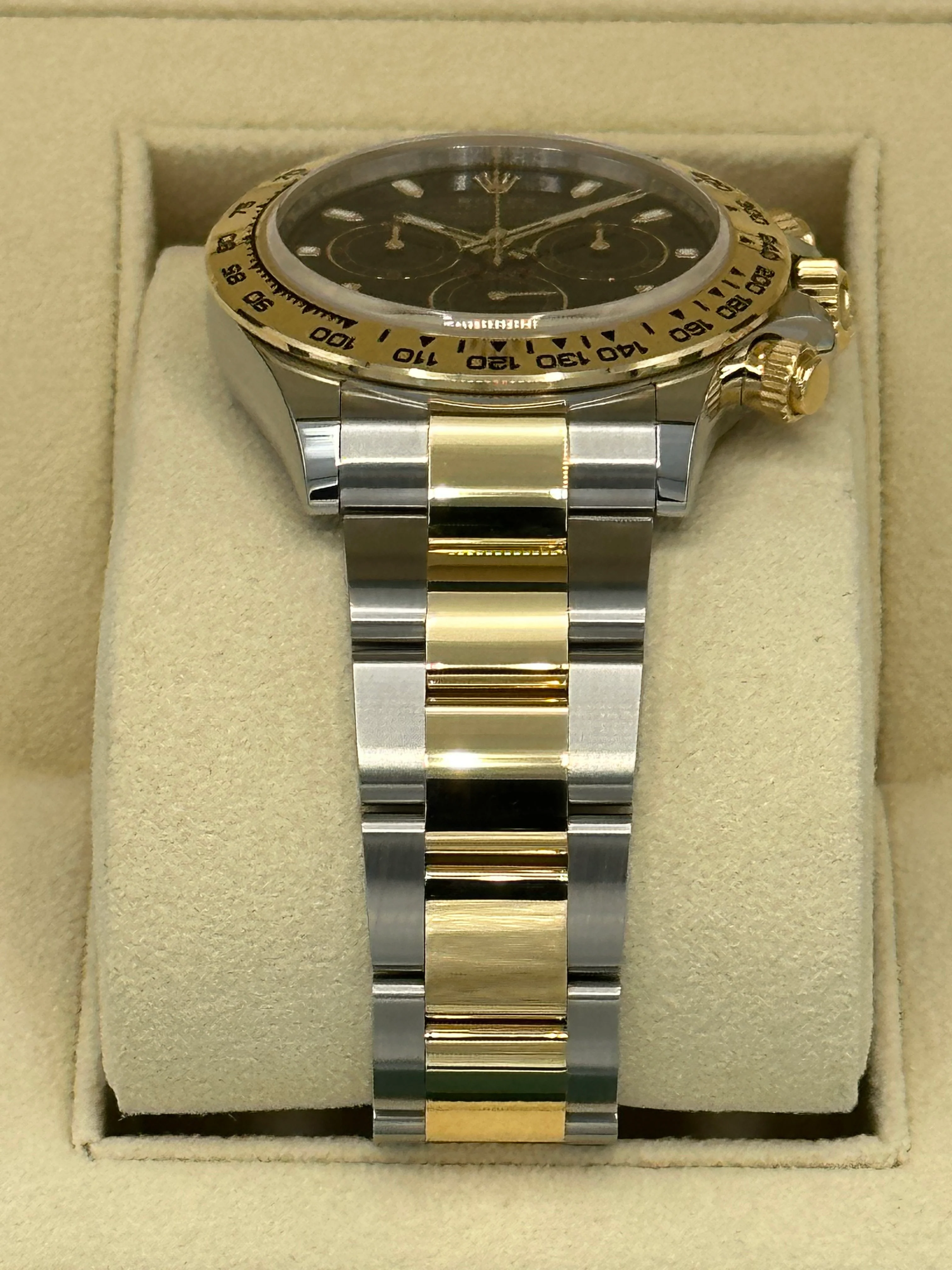2022 Rolex Daytona 40mm 116503 Two-Tone Black Dial - Image 3