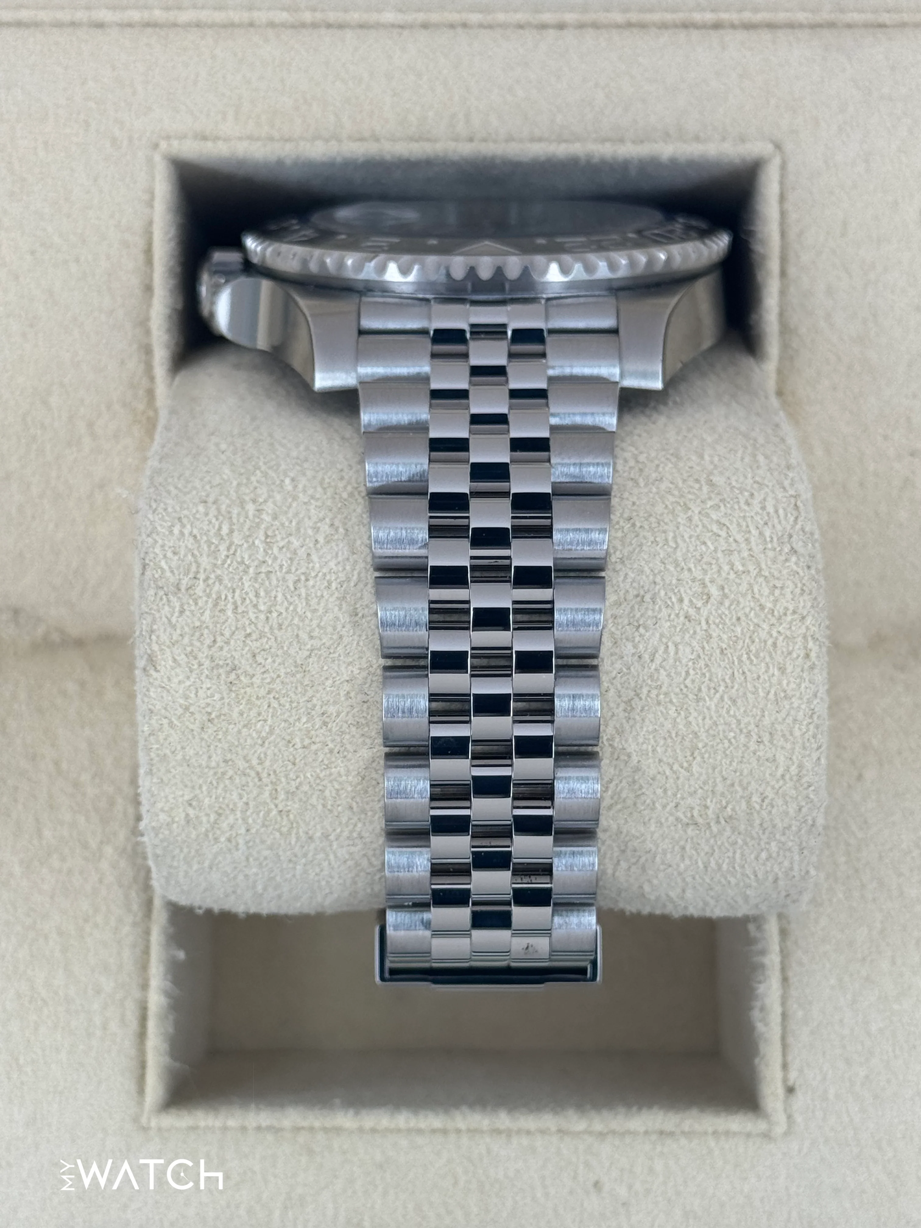2022 Rolex GMT-Master II "Batgirl" 40mm 126710BLNR Jubilee - Image 4