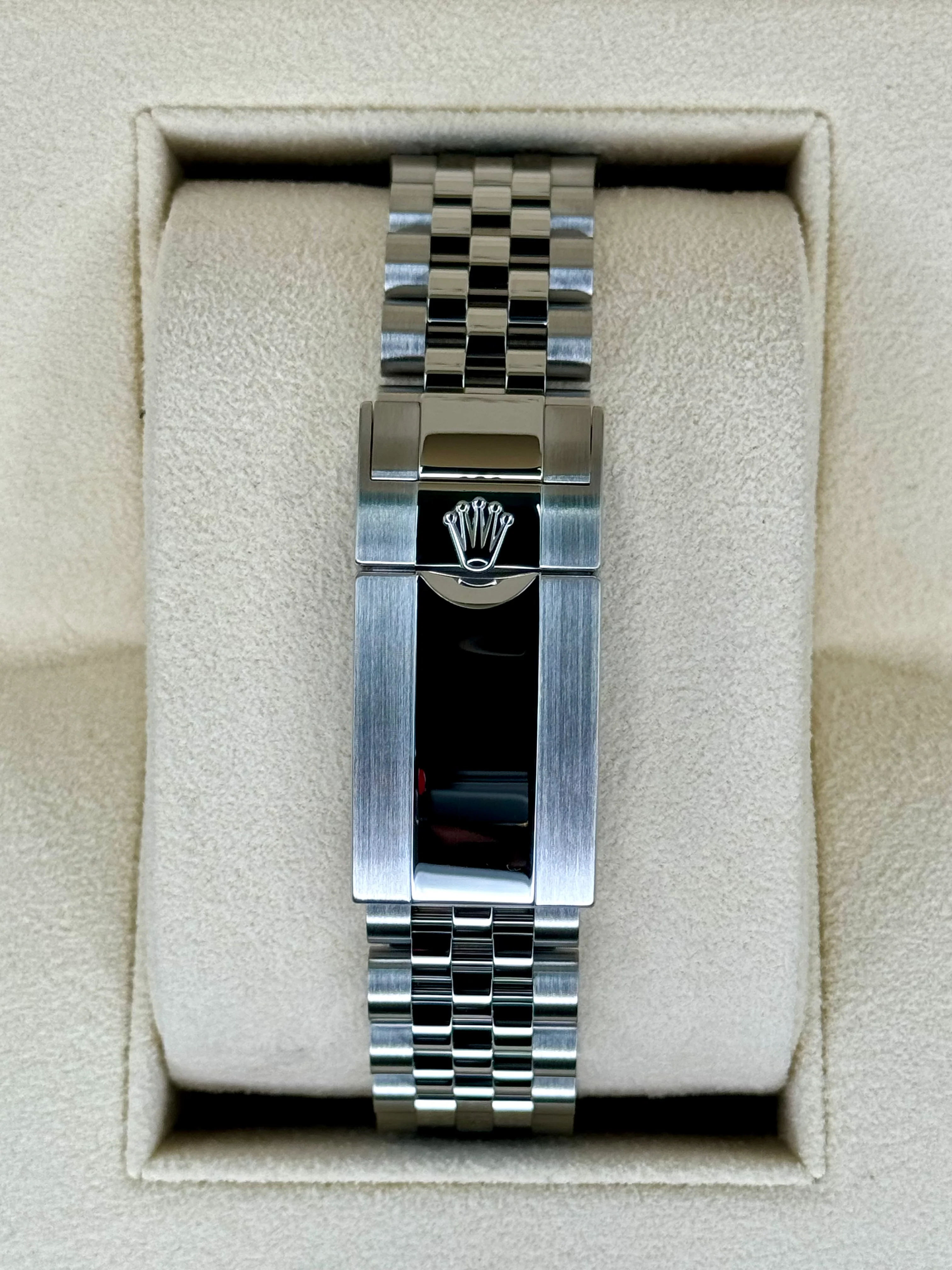 2022 Rolex GMT-Master II "Batgirl" 40mm 126710BLNR Jubilee Black Dial - Image 2