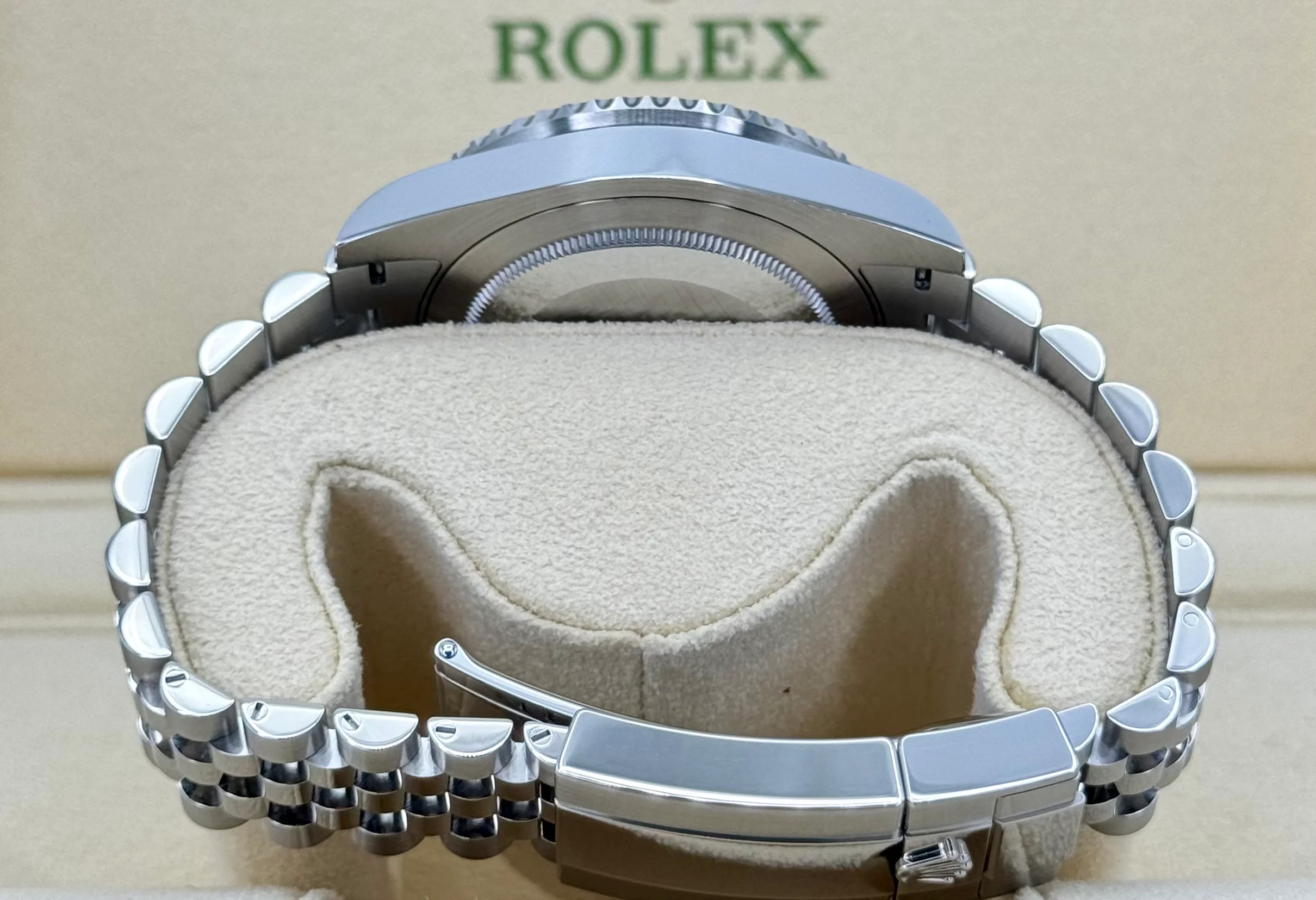 2022 Rolex GMT-Master II "Batgirl" 40mm 126710BLNR Jubilee Black Dial - Image 10