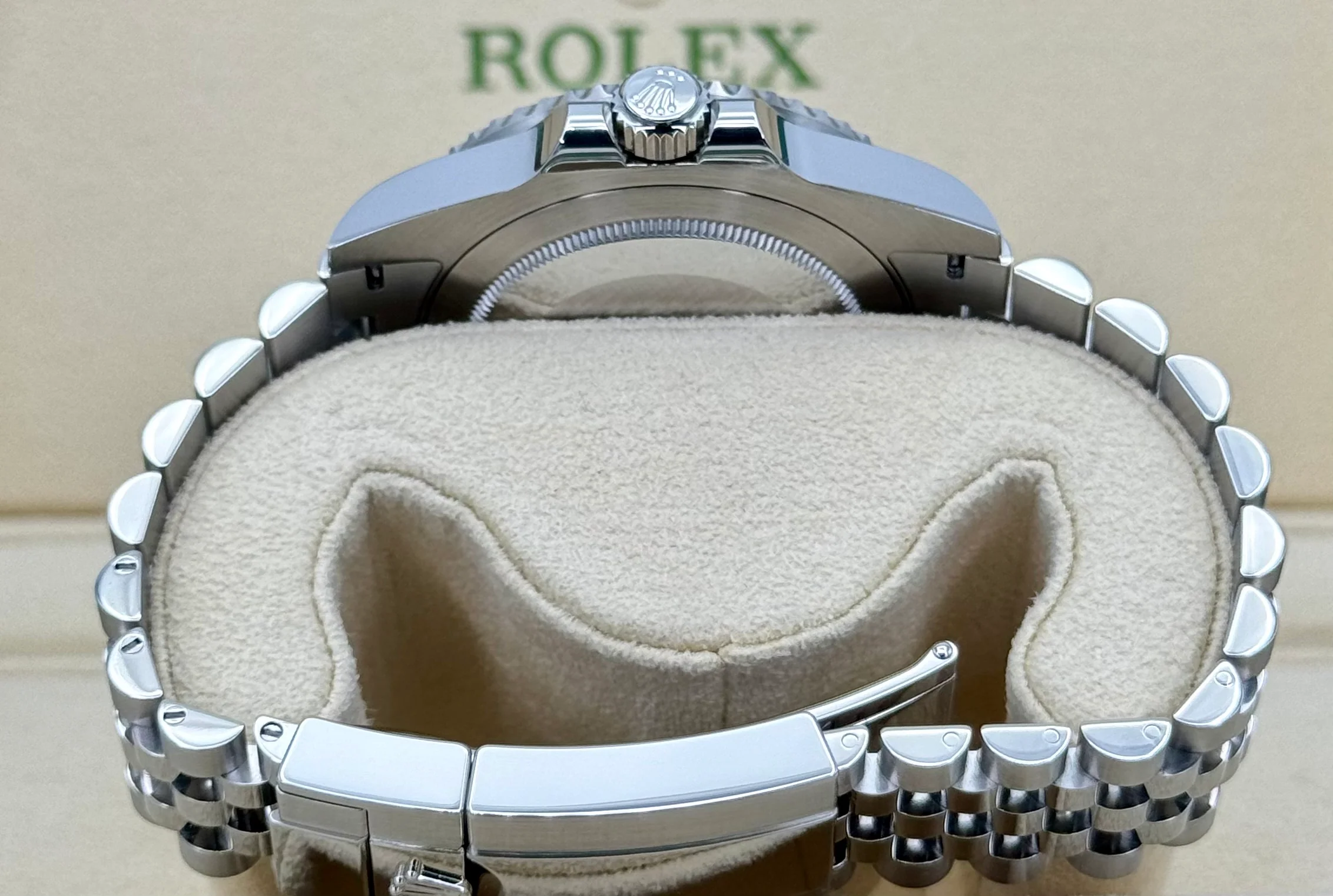 2022 Rolex GMT-Master II "Batgirl" 40mm 126710BLNR Jubilee Black Dial - Image 9