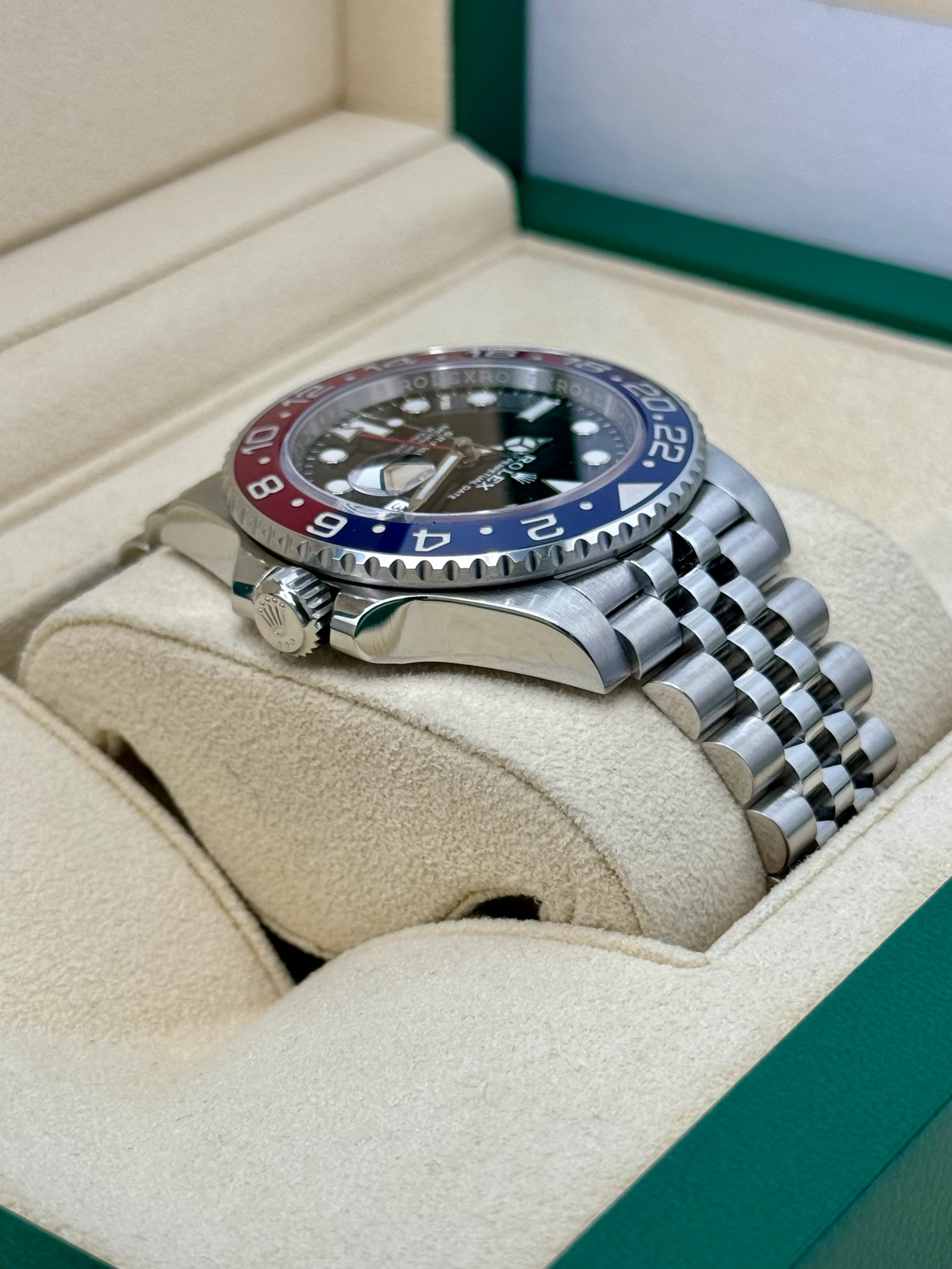 2022 Rolex GMT-Master II "Pepsi" 40mm 126710BLRO Jubilee - Image 8