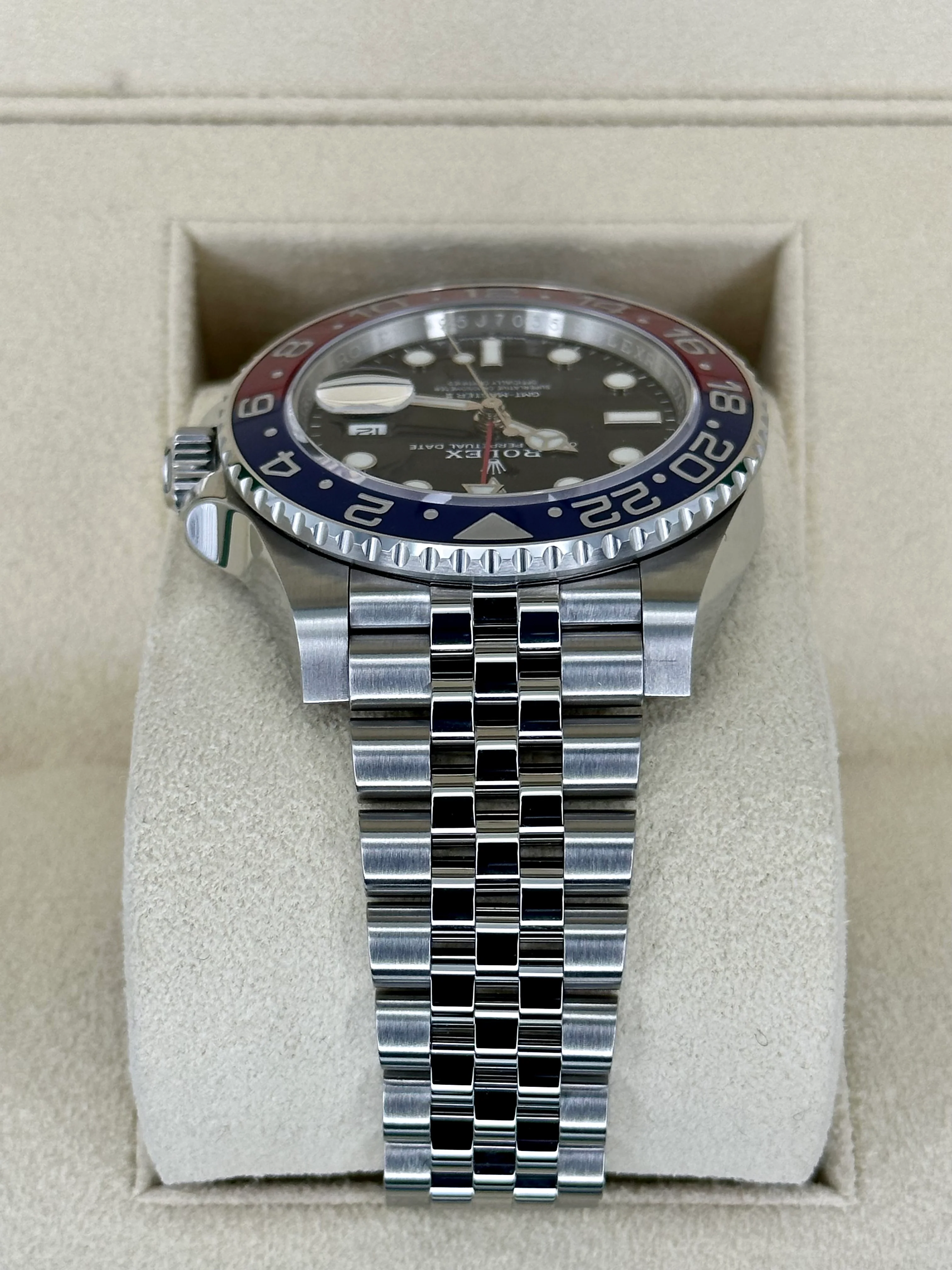 2022 Rolex GMT-Master II "Pepsi" 40mm 126710BLRO Jubilee - Image 4