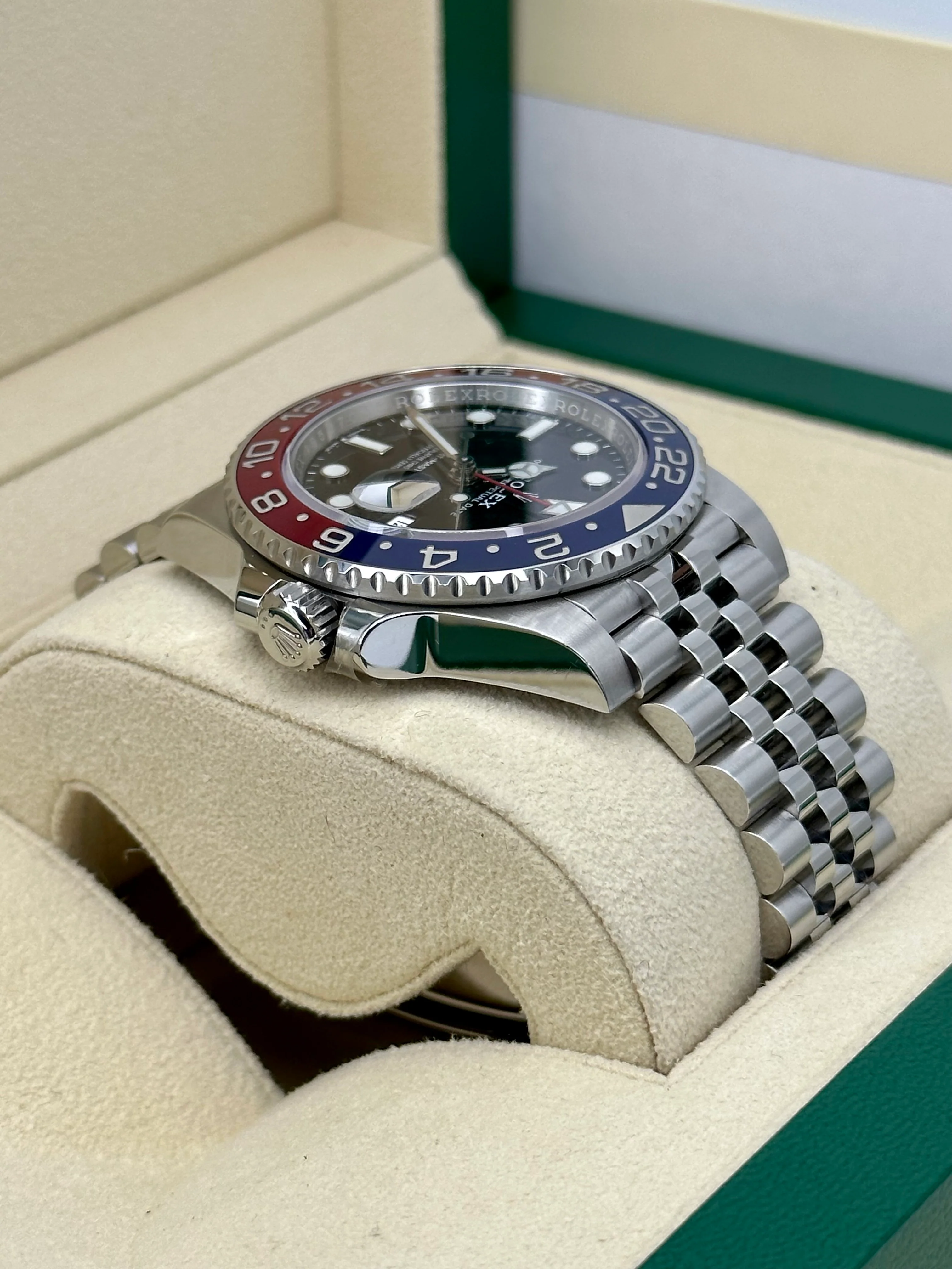 2022 Rolex GMT-Master II "Pepsi" 40mm 126710BLRO Jubilee - Image 8