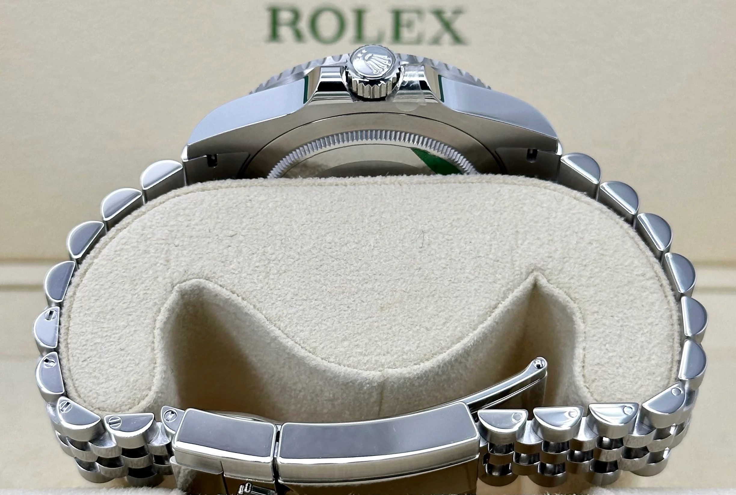 2022 Rolex GMT-Master II "Pepsi" 40mm 126710BLRO Jubilee - Image 9
