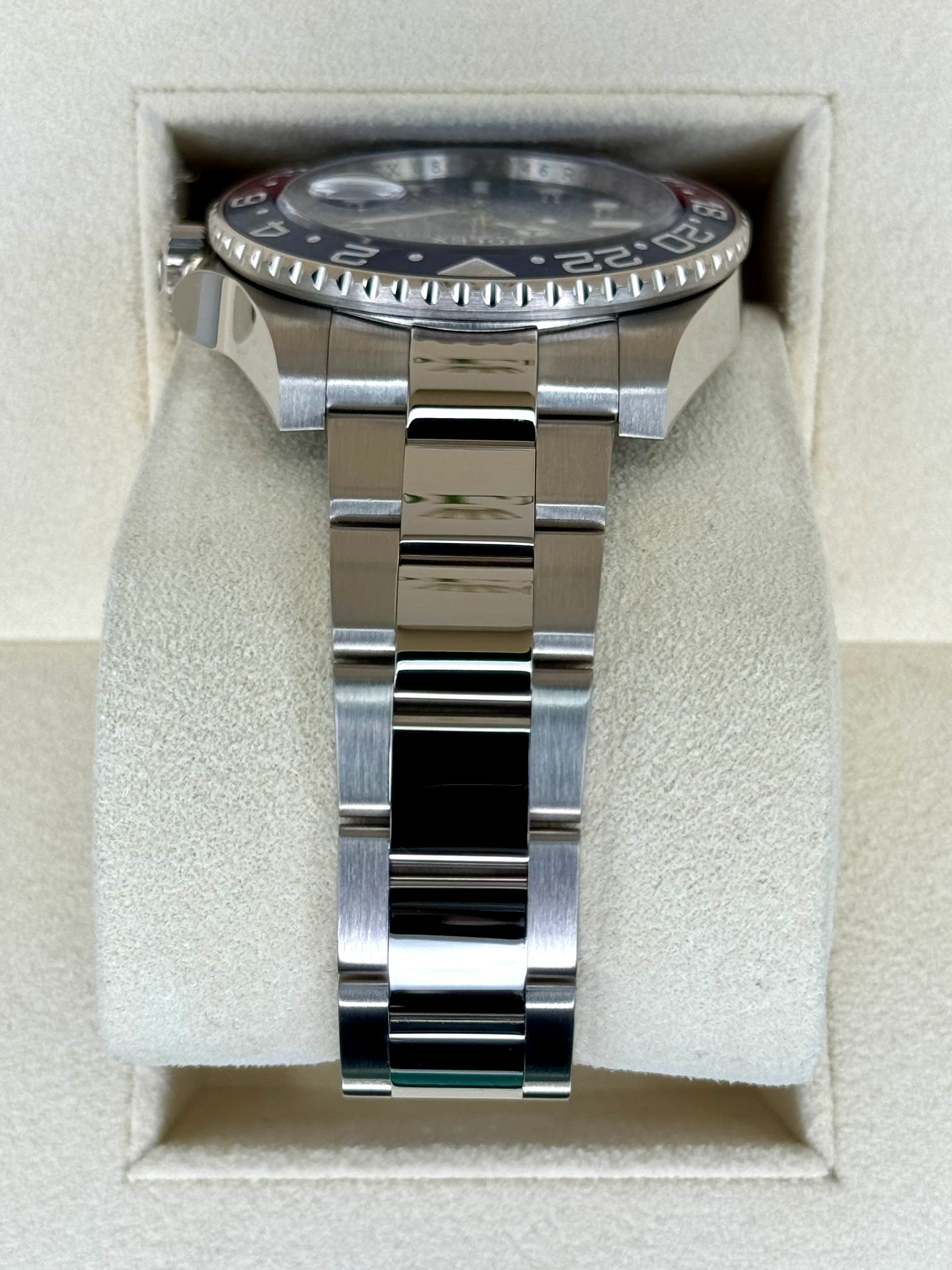 2022 Rolex GMT-Master II "Pepsi" 40mm 126719BLRO White Gold Oyster - Image 4