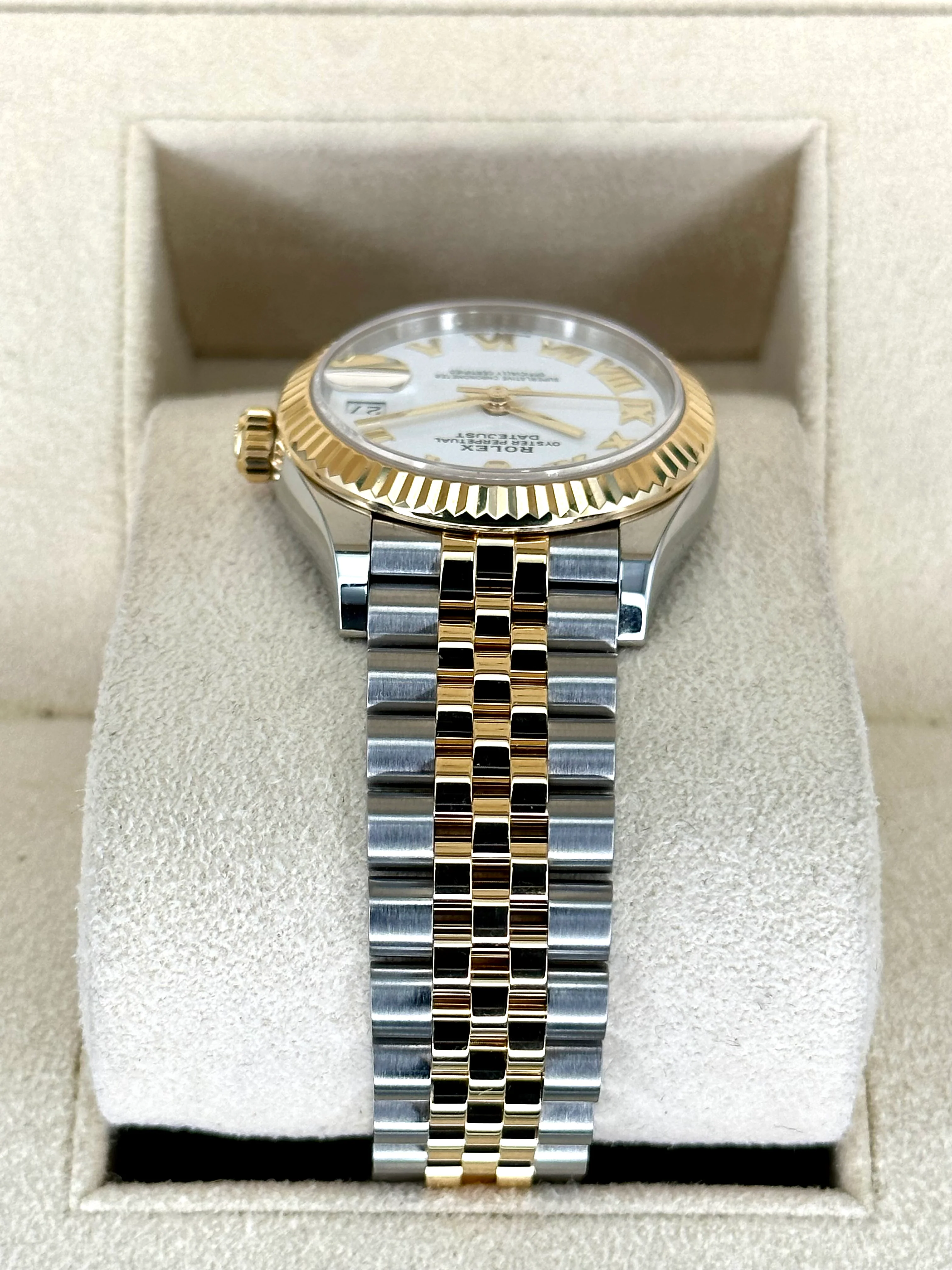 2022 Rolex Lady Datejust 31mm 278273 Jubilee White Roman Numeral Dial - Image 4