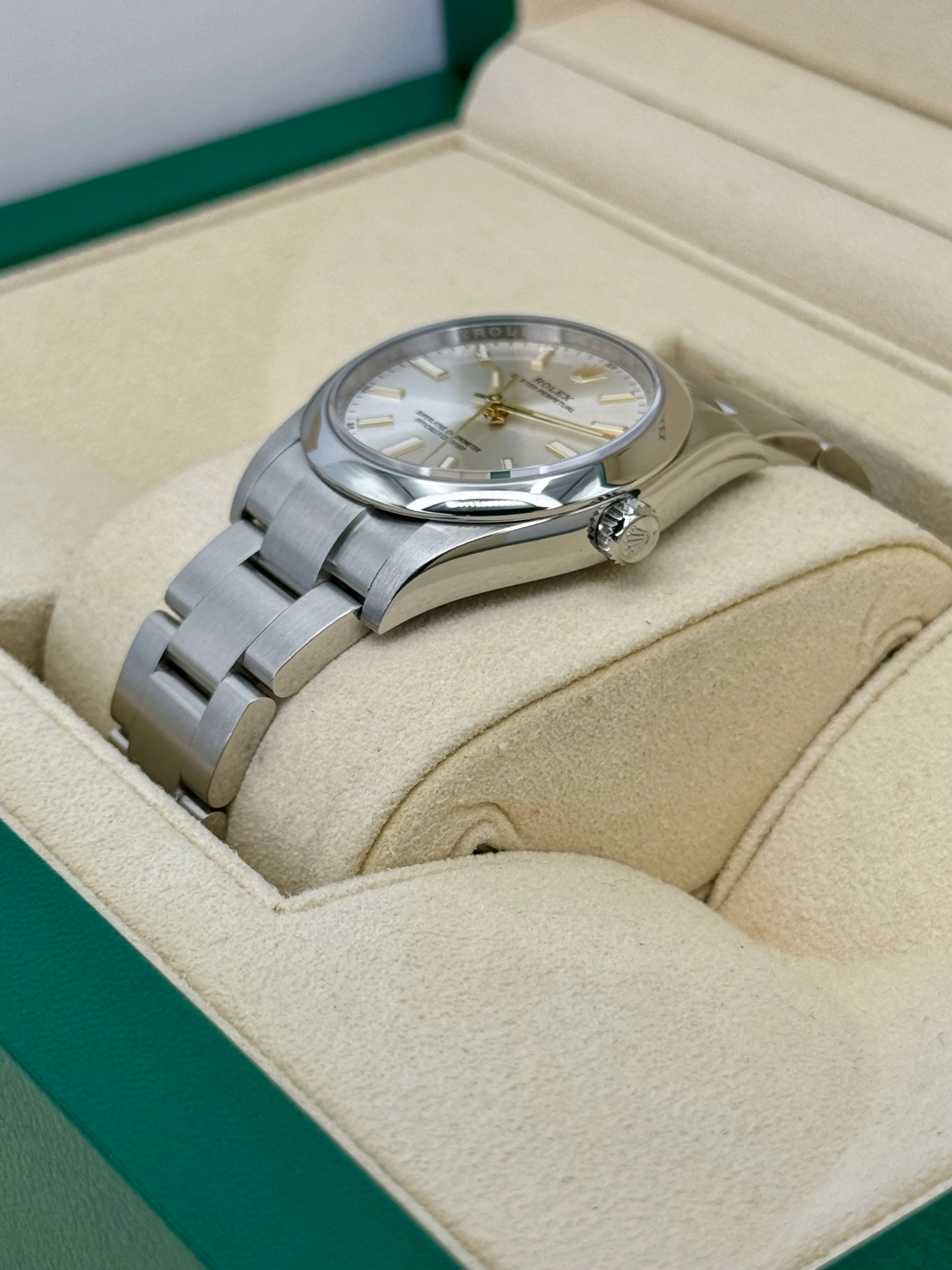 2022 Rolex Oyster Perpetual 34mm Stainless Steel Silver Dial - Image 5