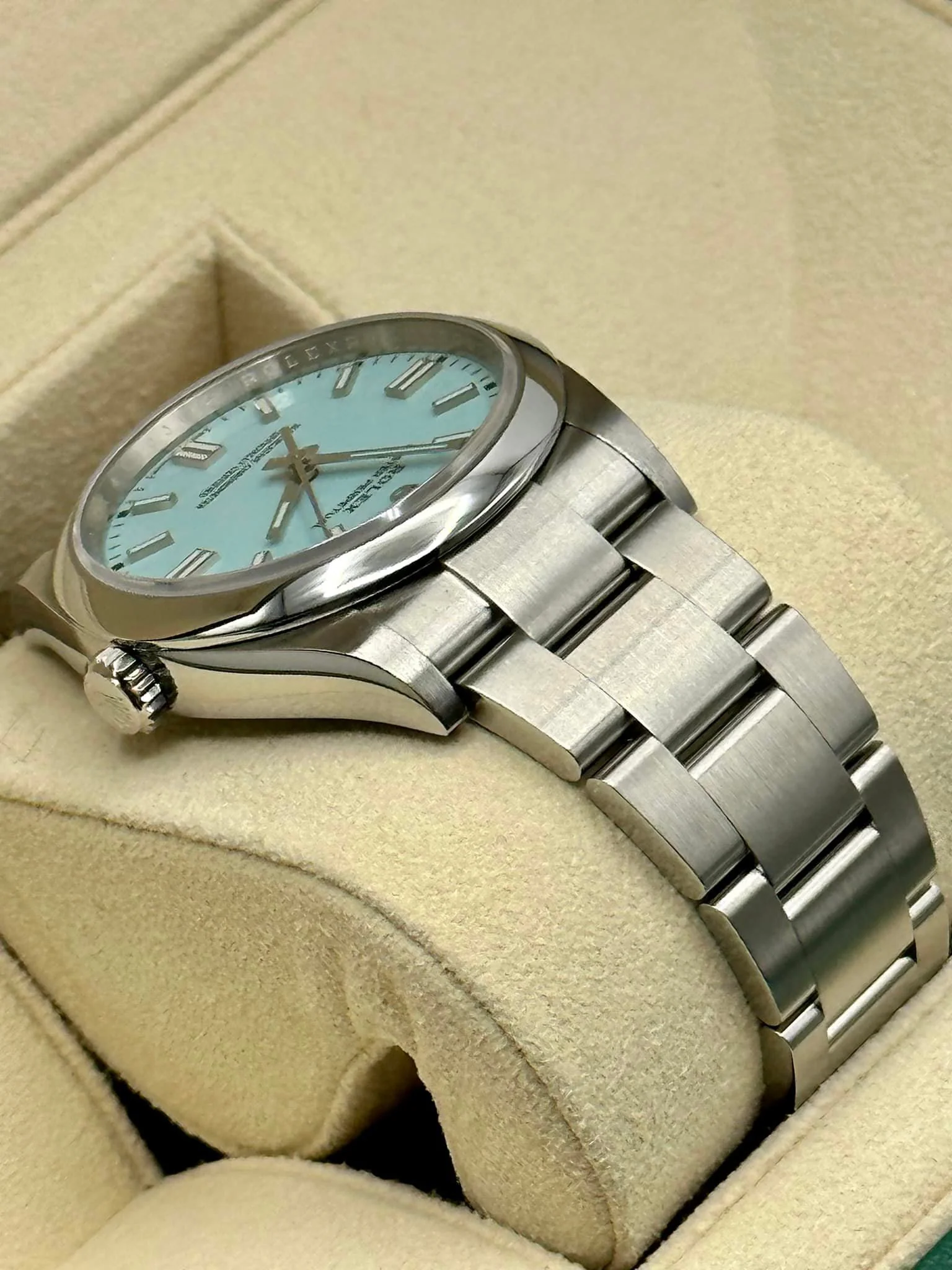 2022 Rolex Oyster Perpetual 36mm 126000 Tiffany Blue Dial - Image 6