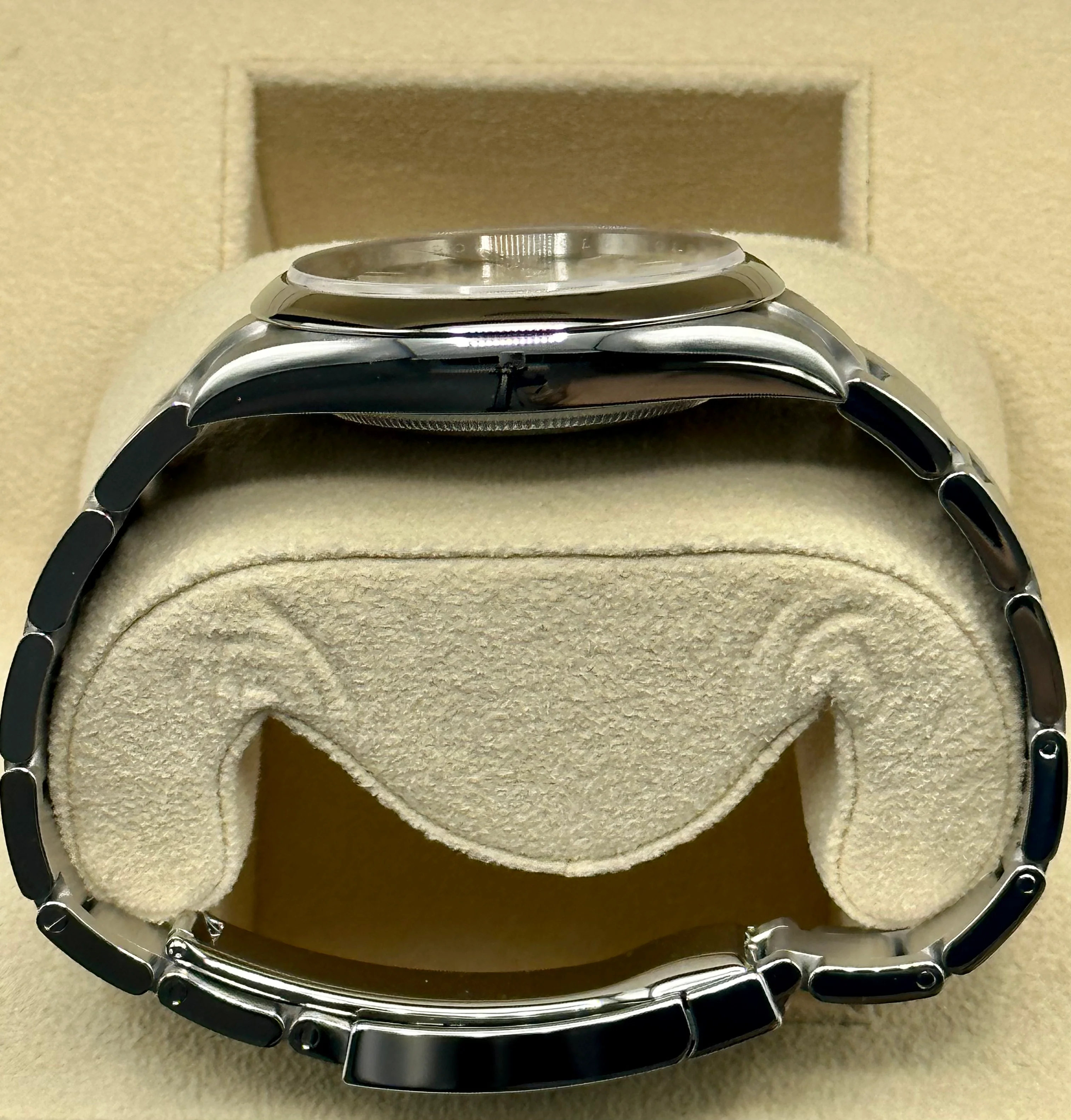 2022 Rolex Oyster Perpetual 41mm 124300 Blue Dial - Image 10