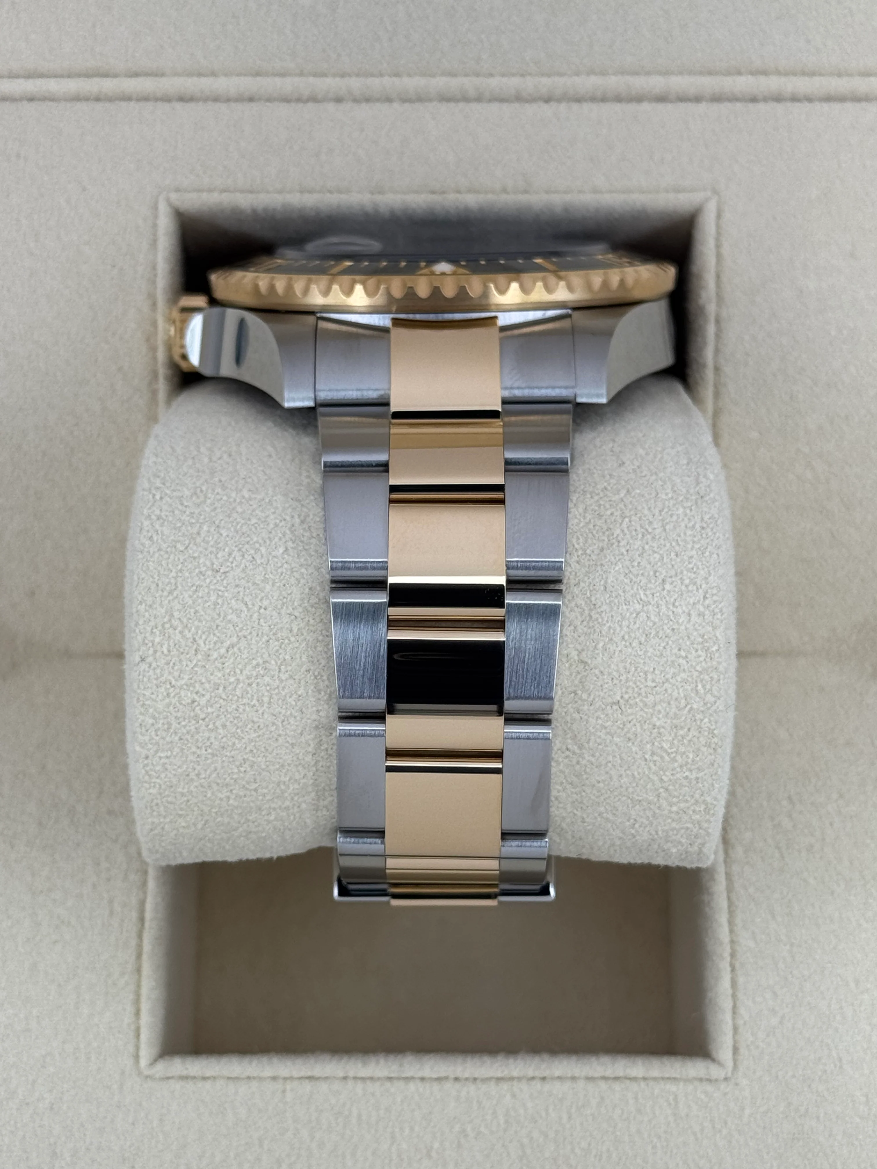 NEW 2022 Rolex Sea-Dweller 43mm 126603 Two-Tone Black Dial - Image 4
