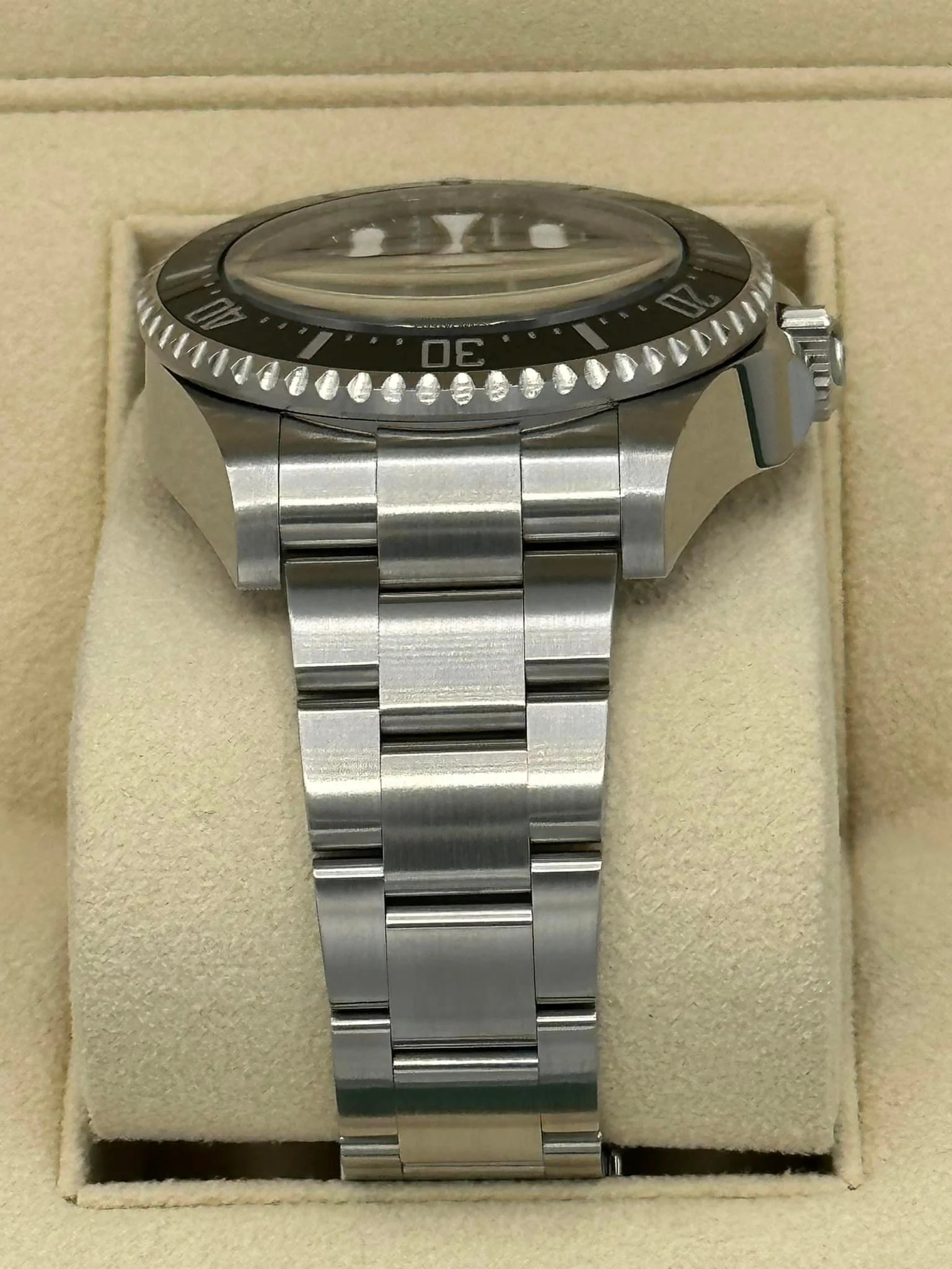 2022 Rolex Deepsea 44mm 136660 Stainless Steel Black Dial - Image 4