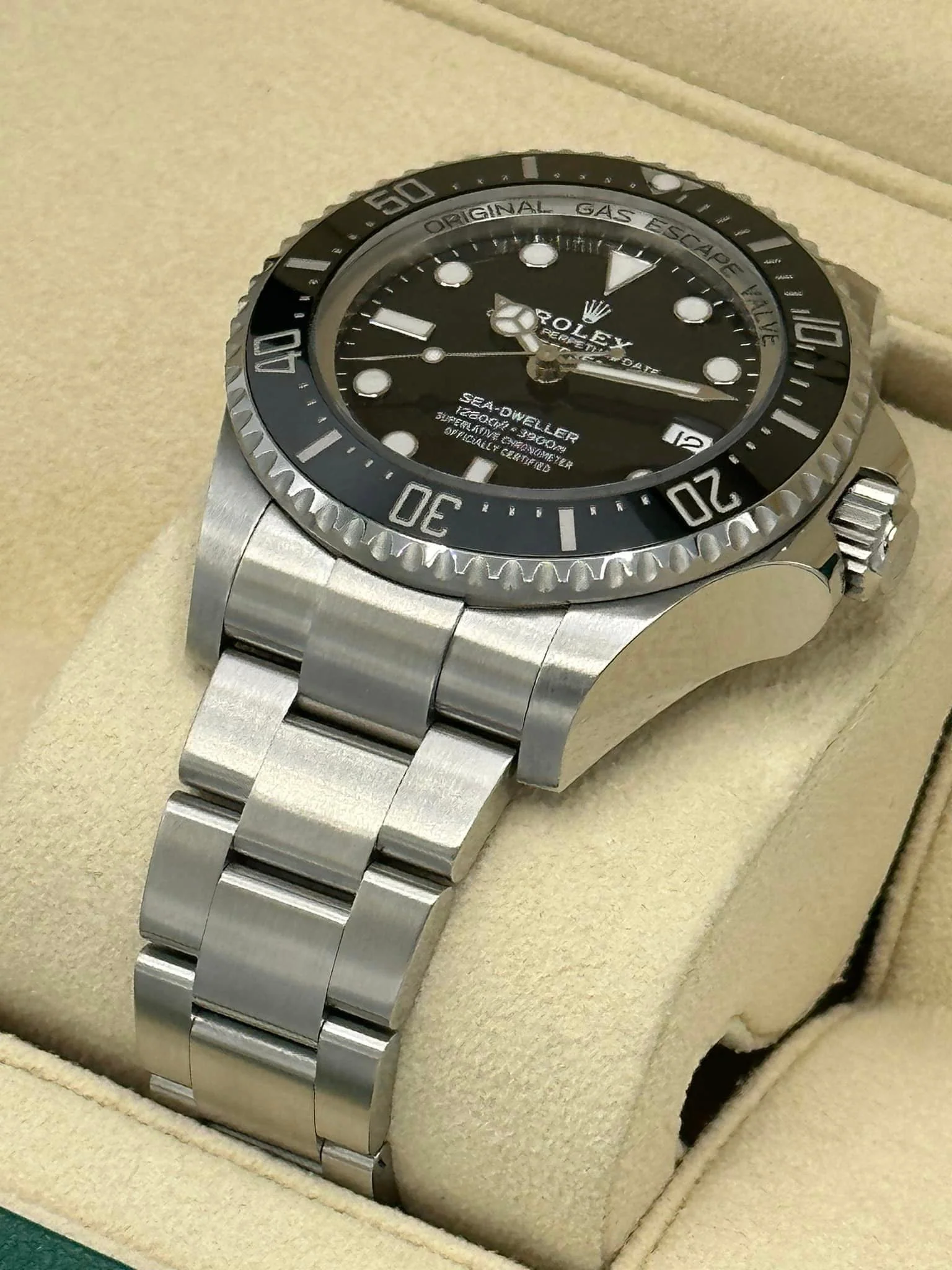 2022 Rolex Deepsea 44mm 136660 Stainless Steel Black Dial - Image 5