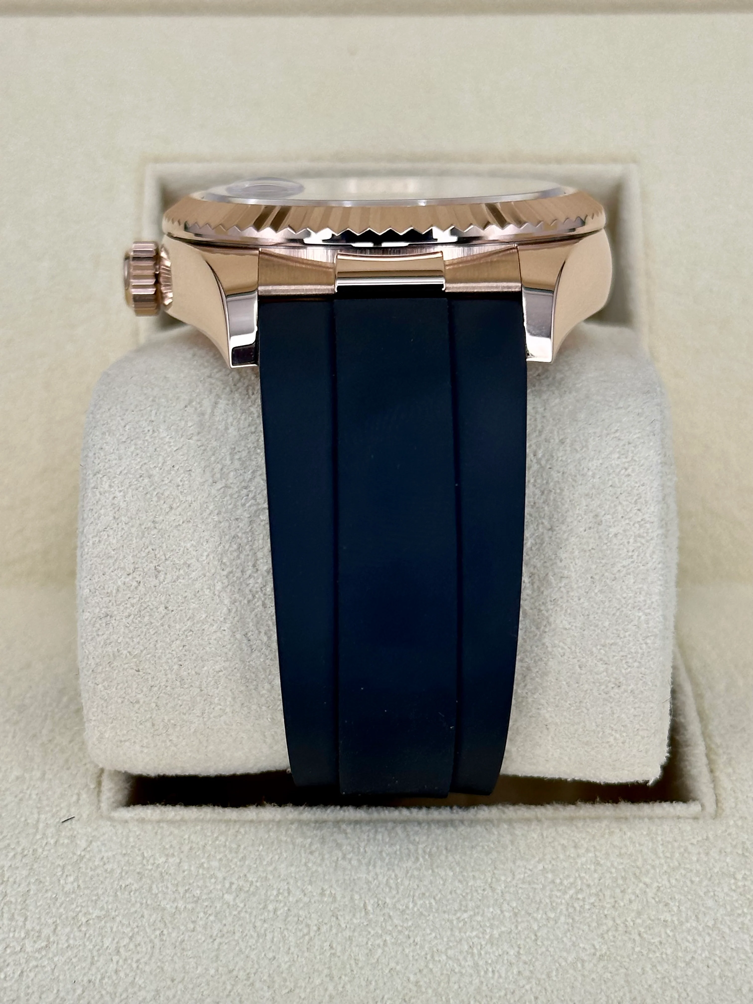 2022 Rolex Sky-Dweller 42mm 326235 Rose Gold Oysterflex Chocolate Dial - Image 4