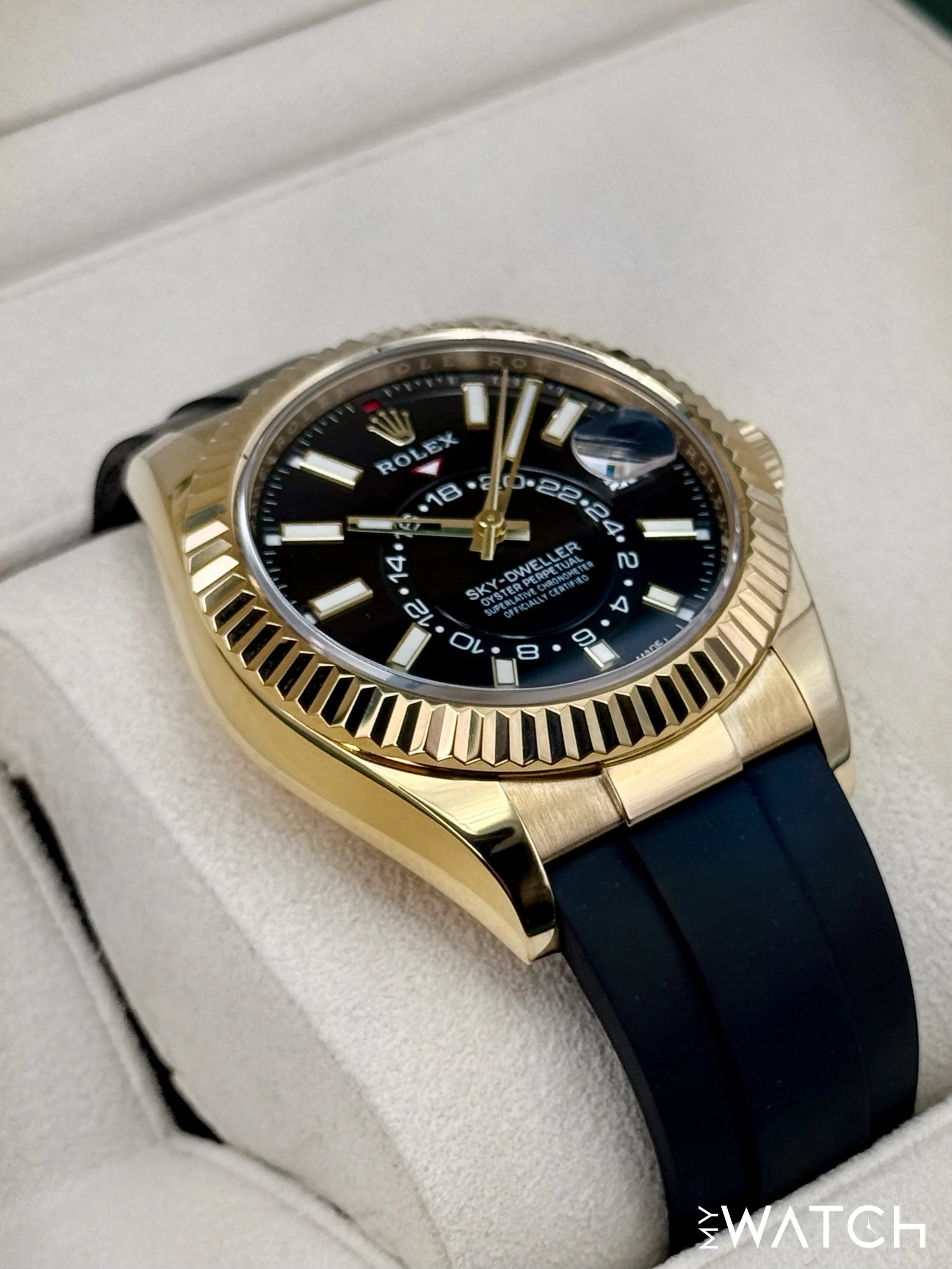 2022 Rolex Sky-Dweller 42mm 326238 Yellow Gold Oysterflex Black Dial - Image 6