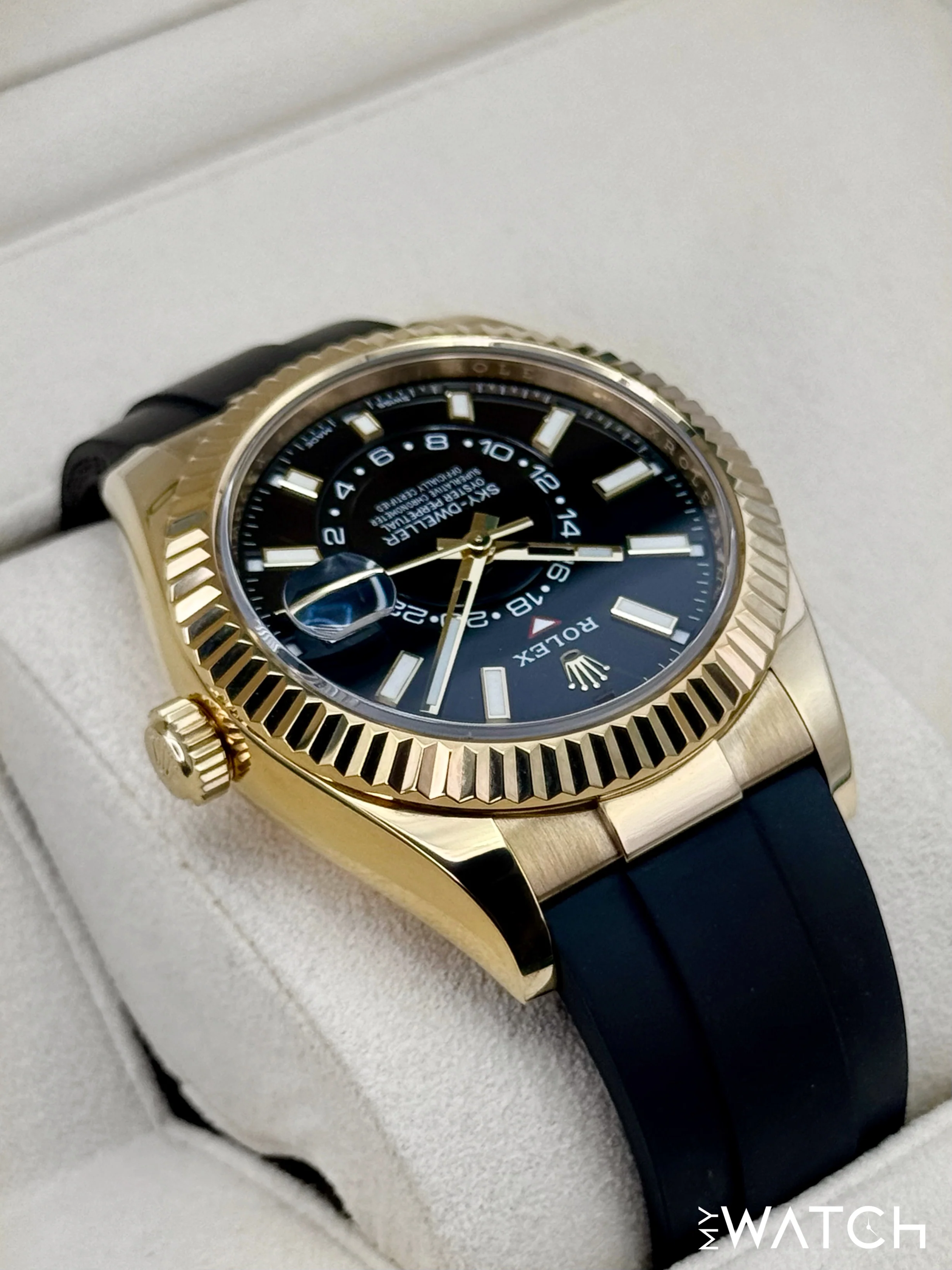 2022 Rolex Sky-Dweller 42mm 326238 Yellow Gold Oysterflex Black Dial - Image 8