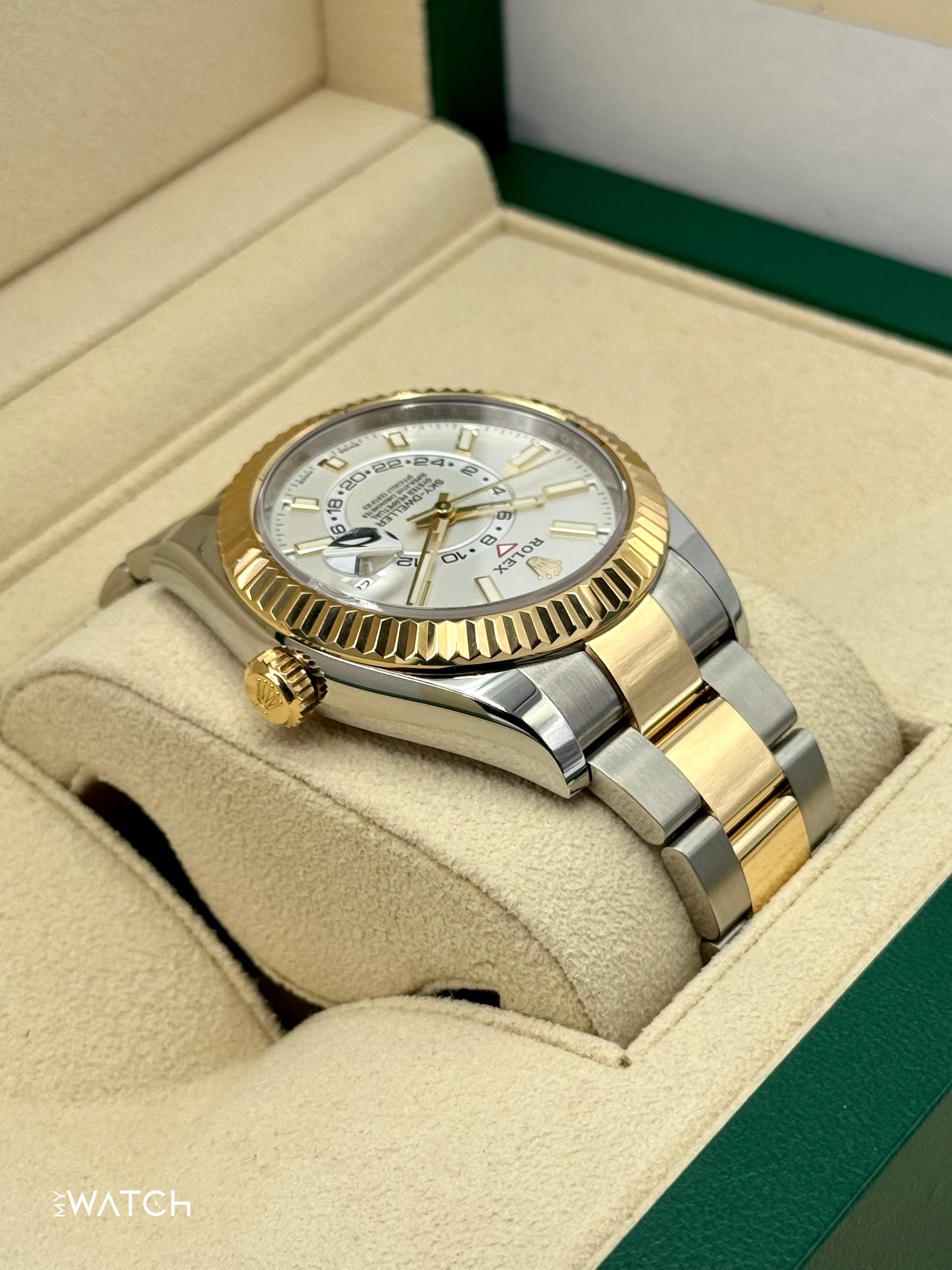 2022 Rolex Sky-Dweller 42mm 326933 Two-Tone Oyster White Dial - Image 8