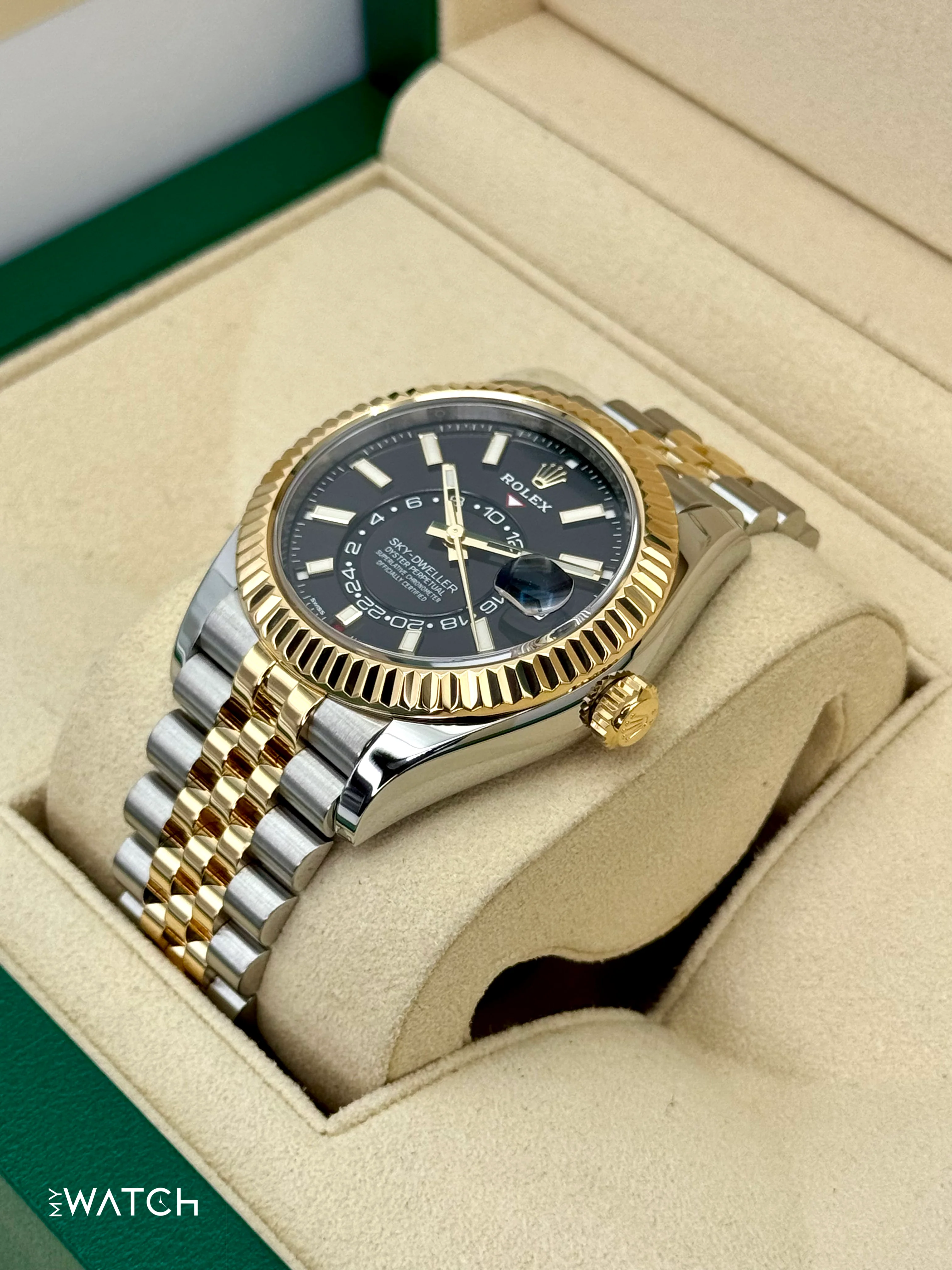 2022 Rolex Sky-Dweller 42mm 326933 Two-Tone Jubilee Black Dial - Image 5