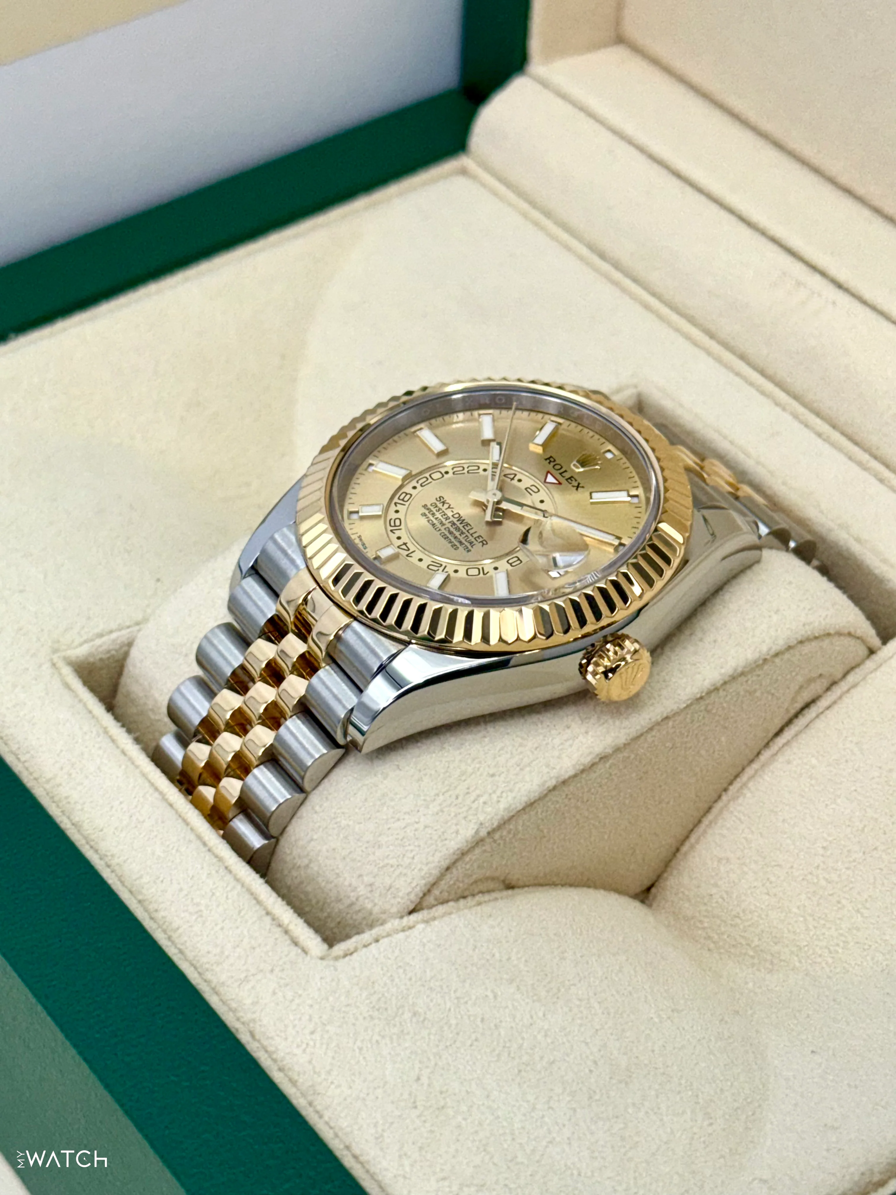 2022 Rolex Sky-Dweller 42mm 326933 Two-Tone Jubilee Champagne Dial - Image 5