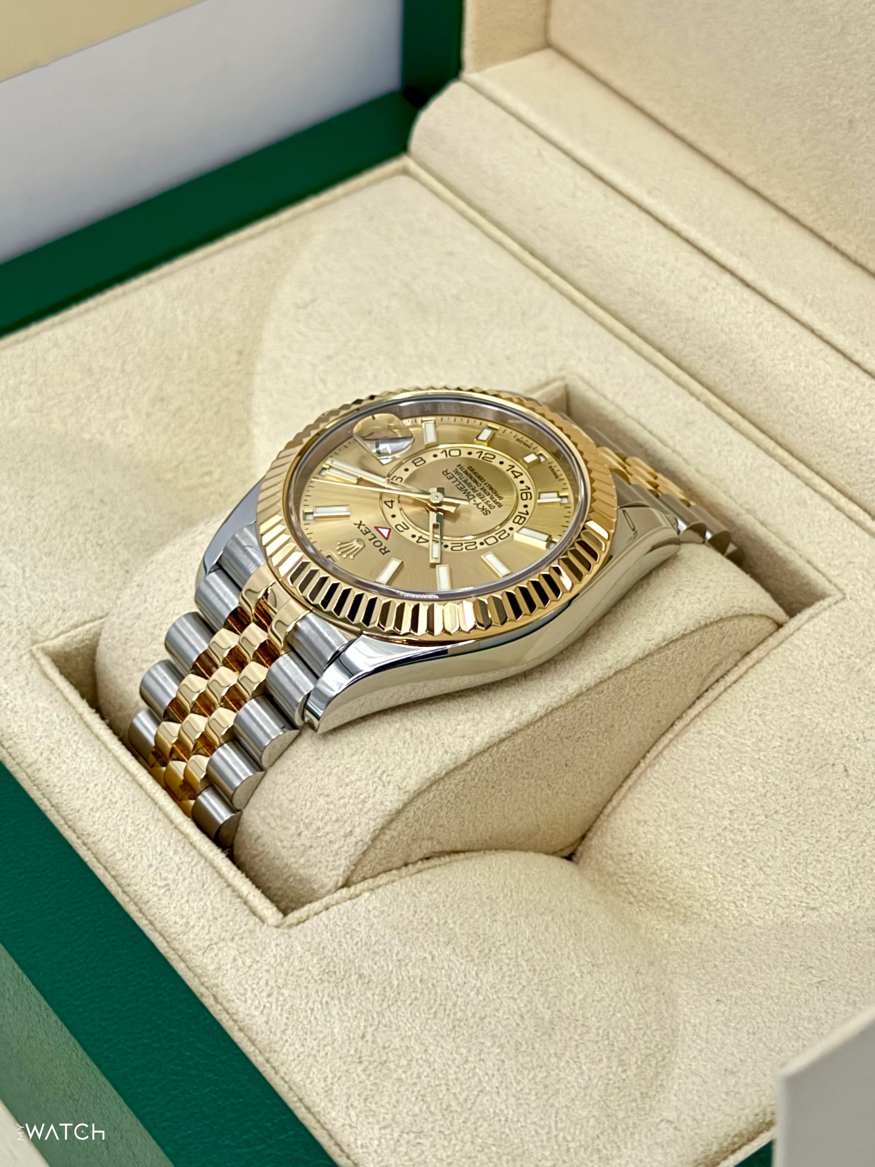 2022 Rolex Sky-Dweller 42mm 326933 Two-Tone Jubilee Champagne Dial - Image 7