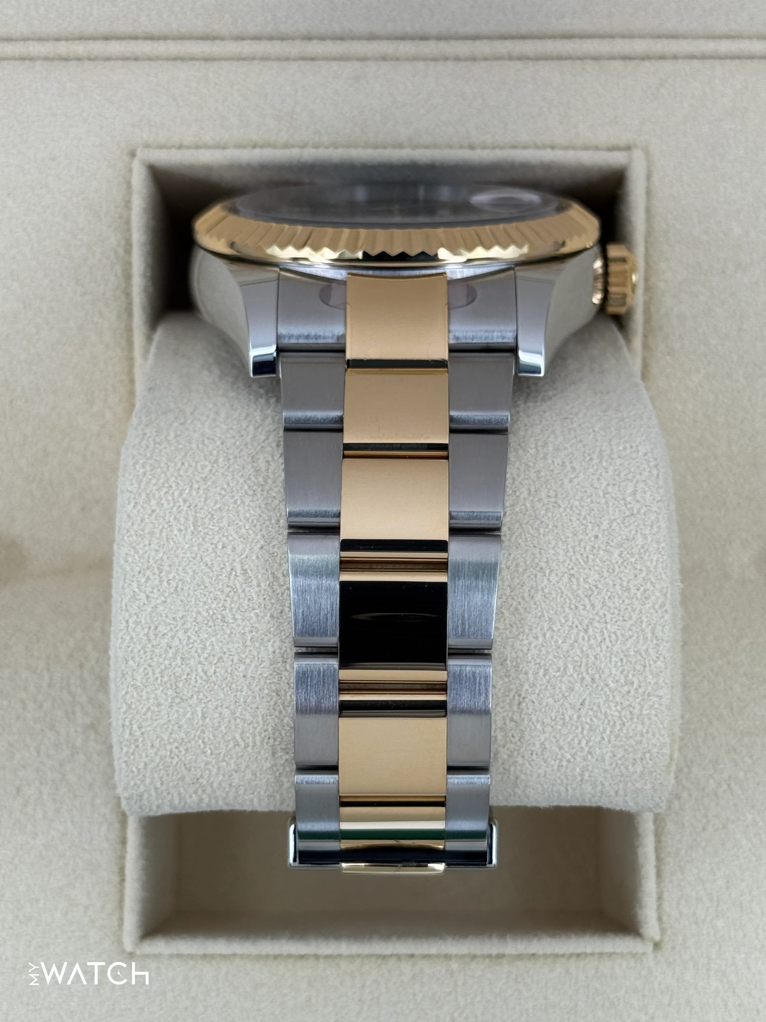 2022 Rolex Sky-Dweller 42mm 326933 Two-Tone Oyster Black Dial - Image 3