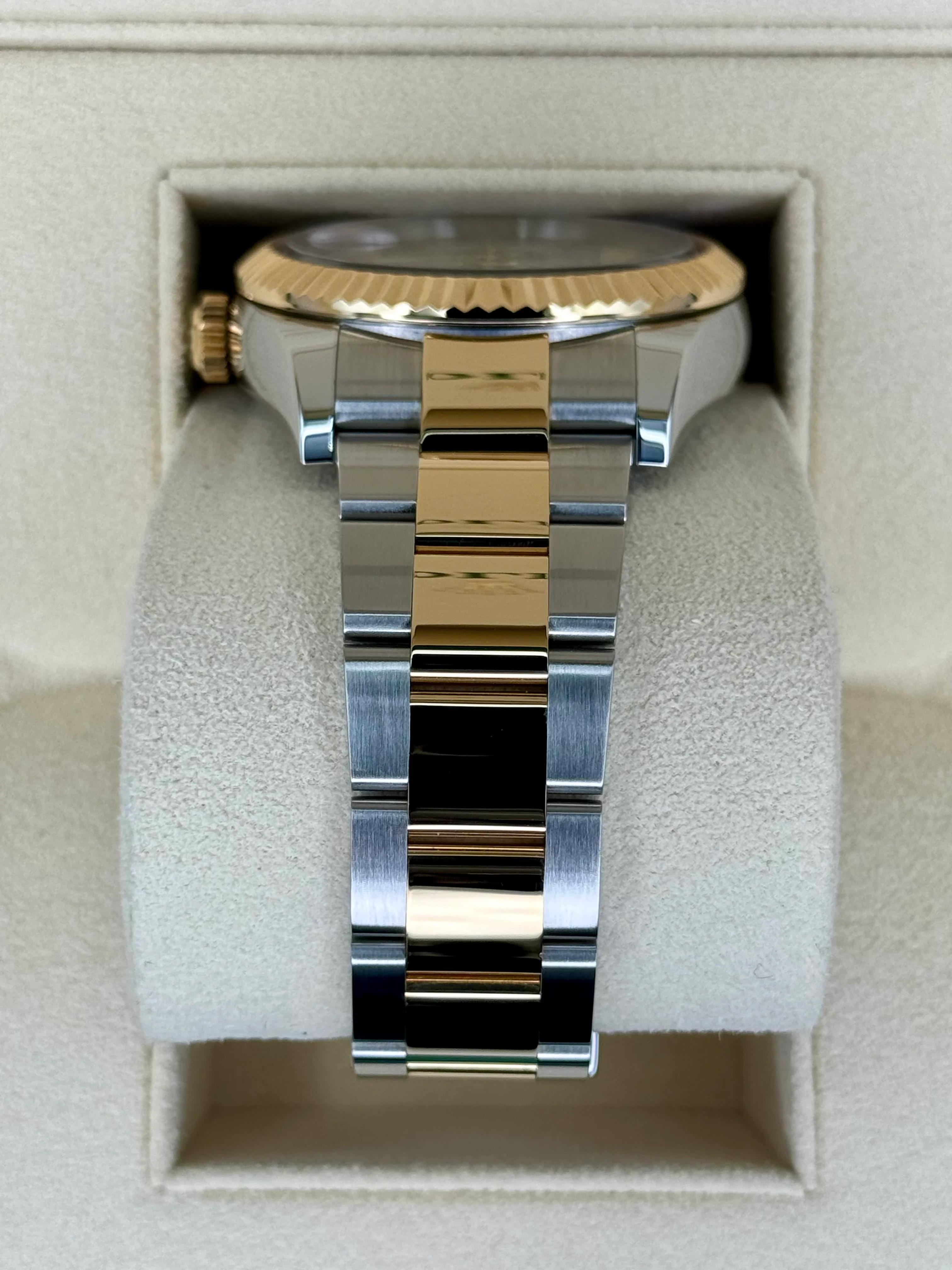 2019 Rolex Sky-Dweller 42mm 326933 Two-Tone Oyster White Dial - Image 4