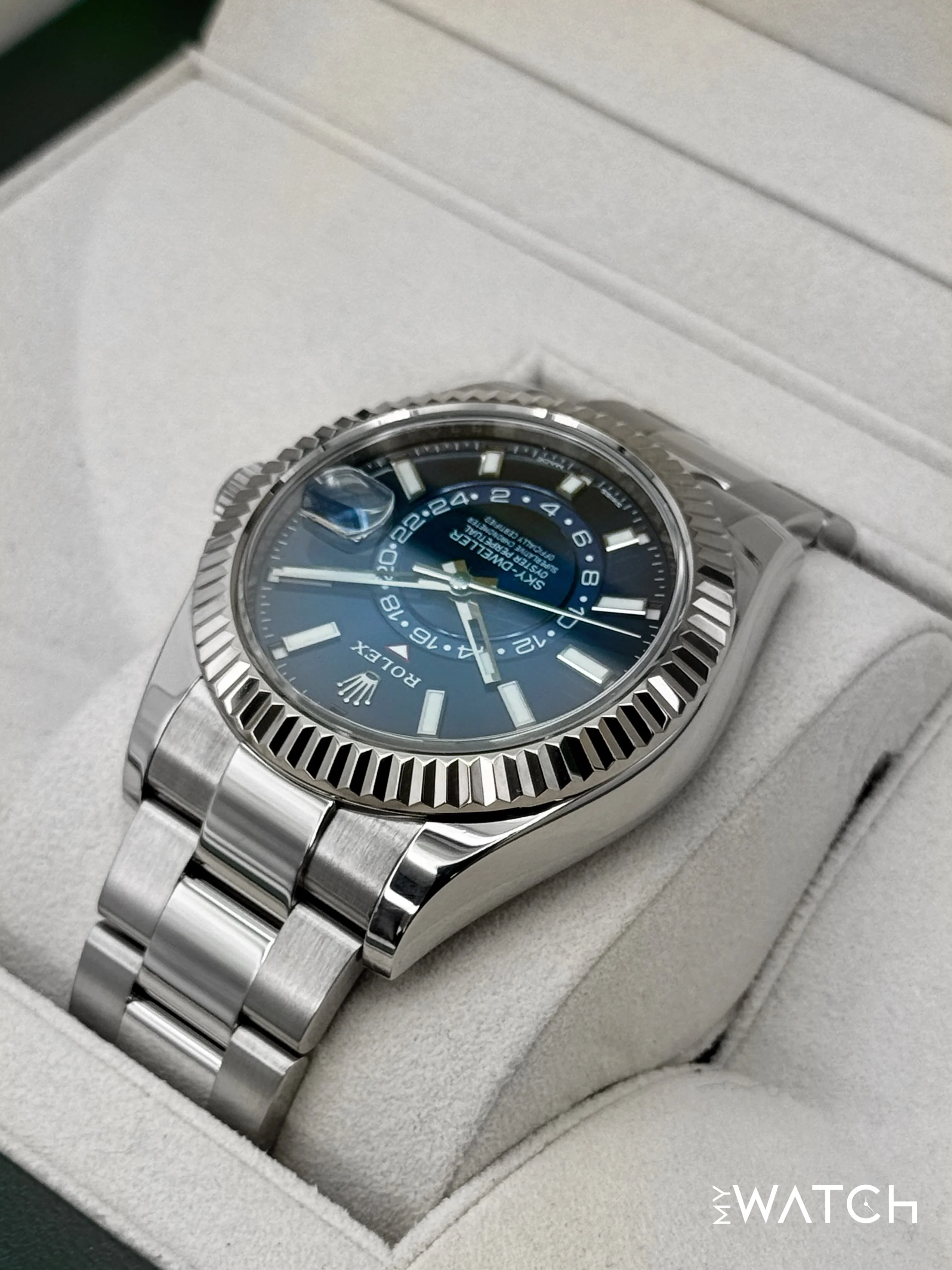 2022 Rolex Sky-Dweller 42mm 326934 Stainless Steel Oyster Blue Dial - Image 7