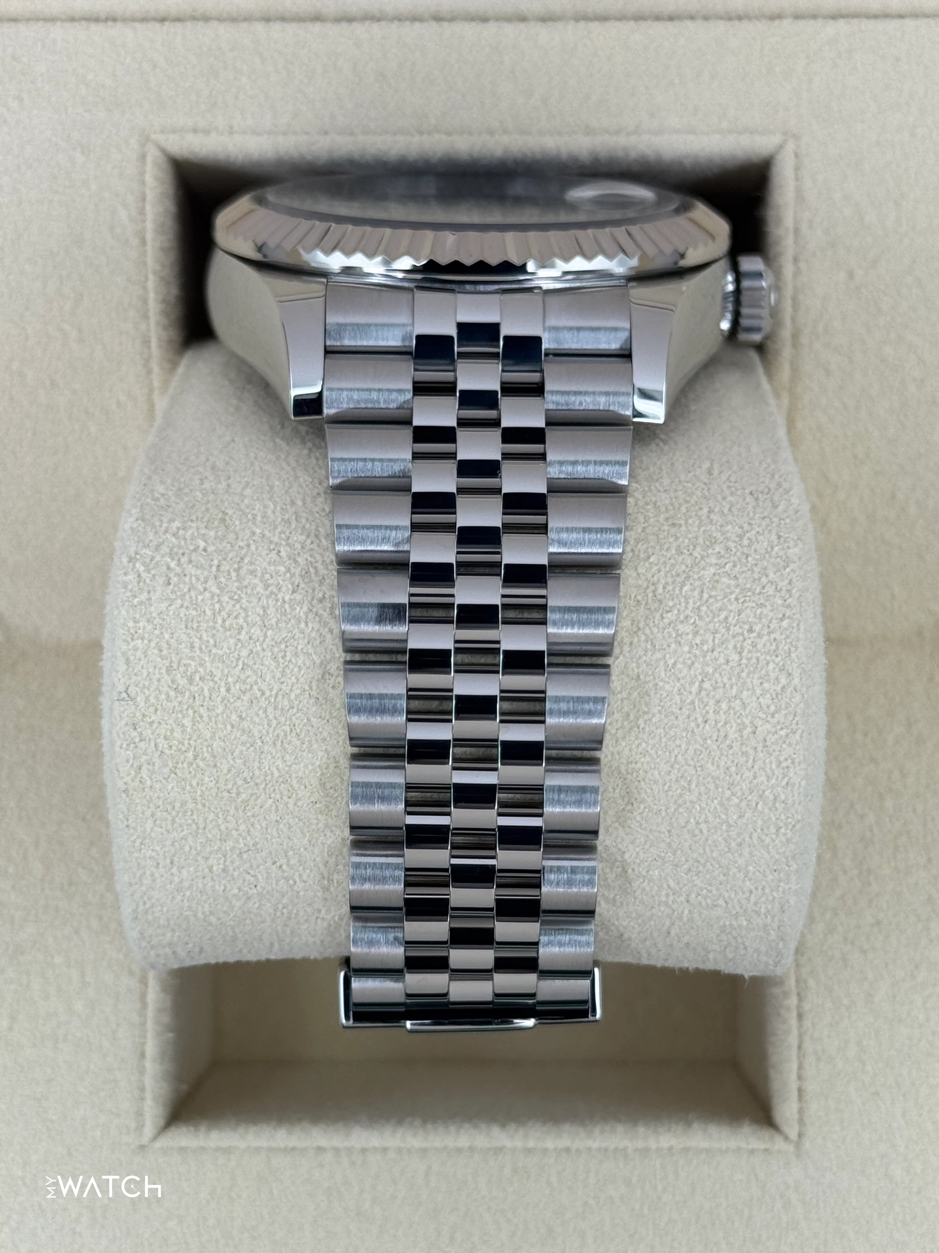 2022 Rolex Sky-Dweller 42mm 326934 Jubilee Blue Dial - Image 3