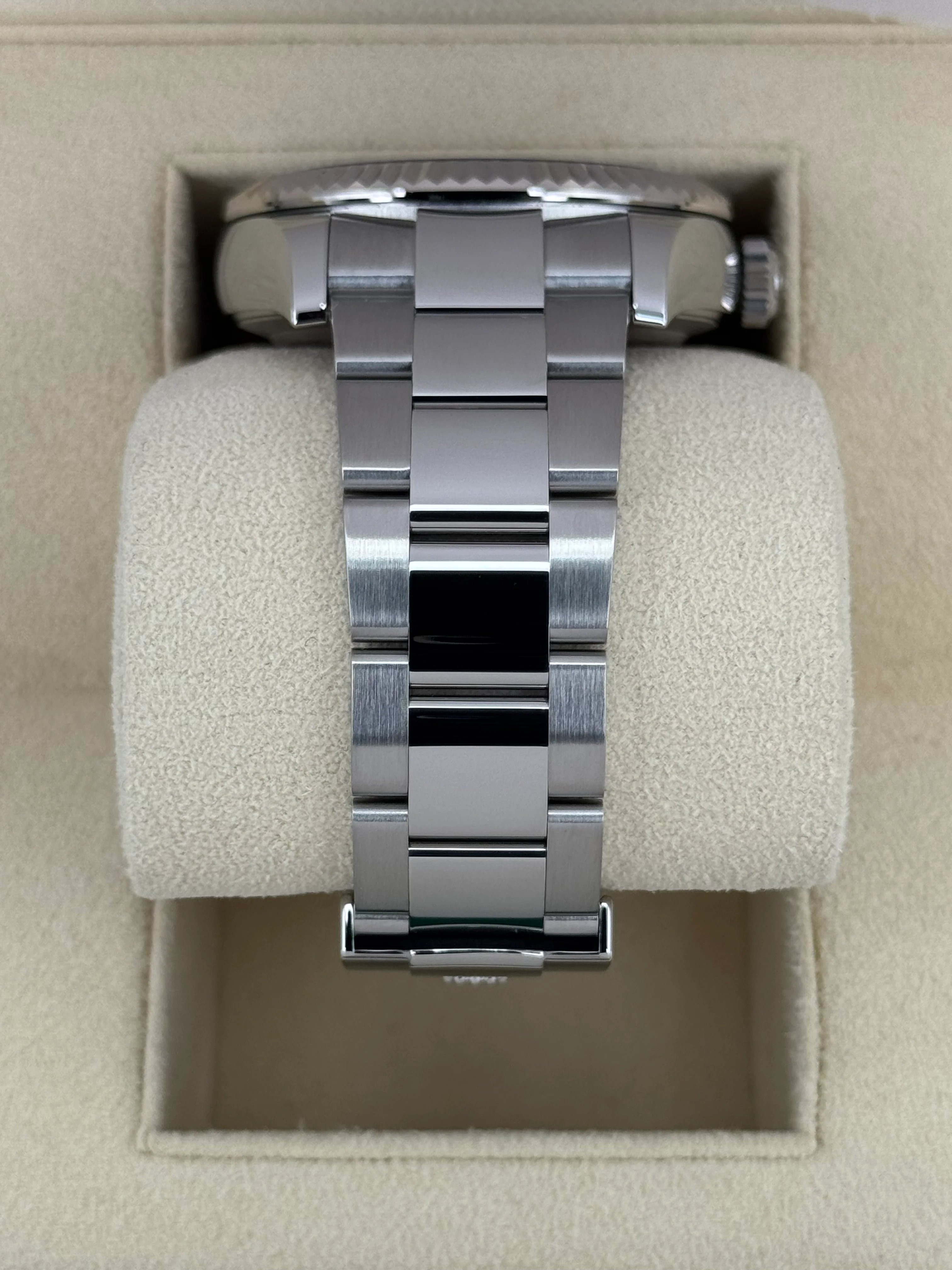 2022 Rolex Sky-Dweller 42mm 326934 Oyster Blue Dial - Image 3