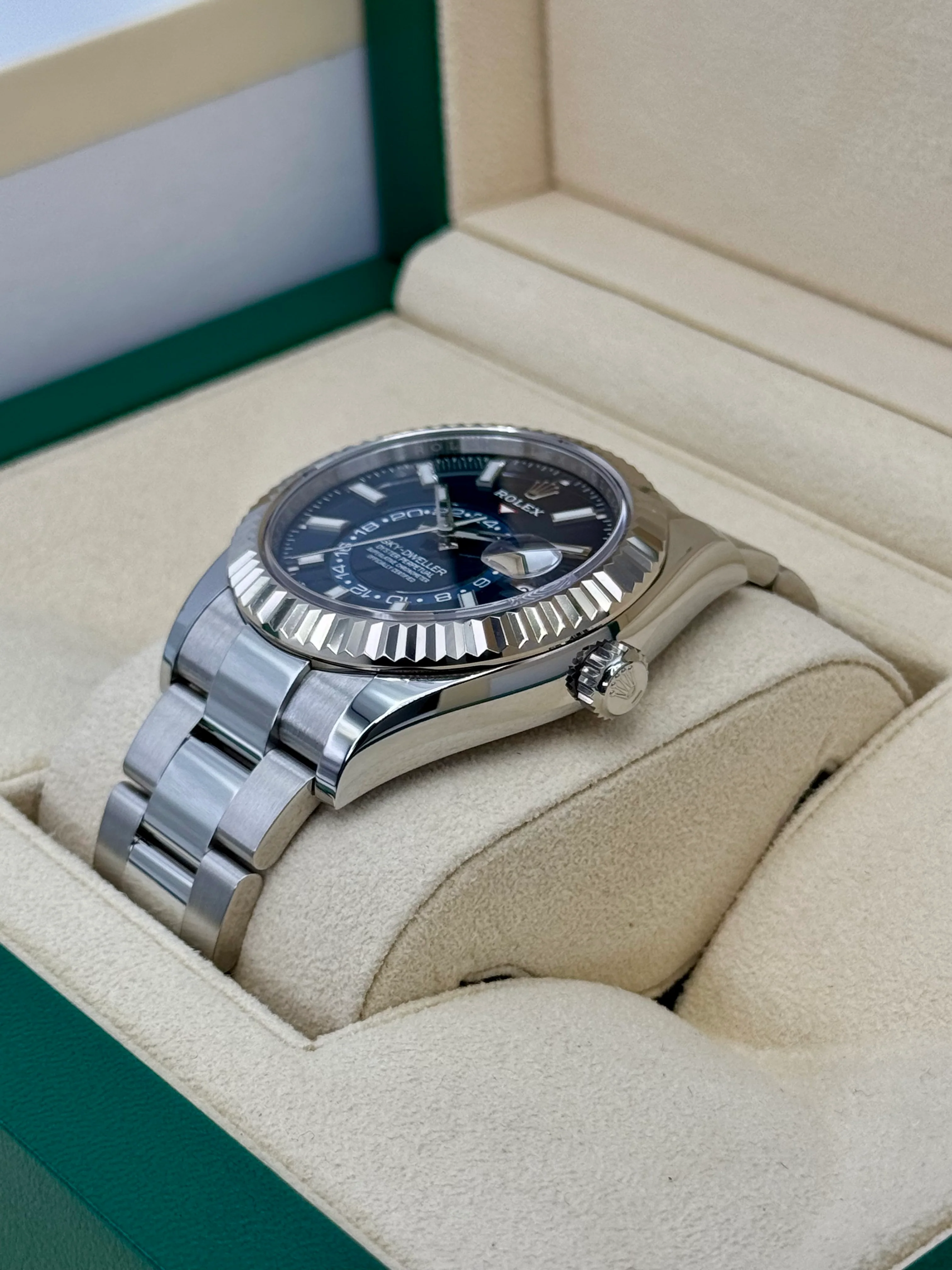 2022 Rolex Sky-Dweller 42mm 326934 Oyster Blue Dial - Image 5