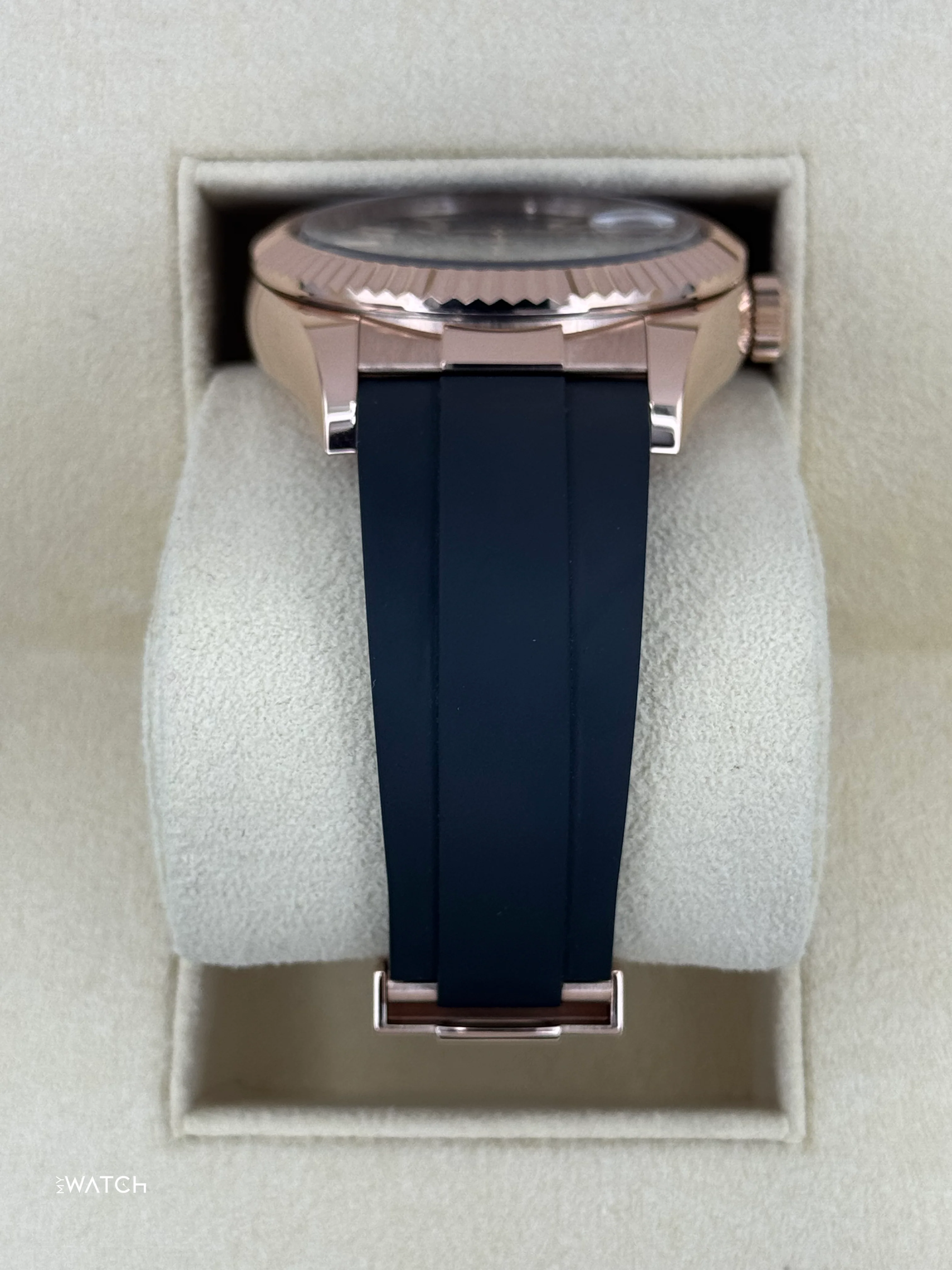 2022 Rolex Sky-Dweller 42mm 326235 Rose Gold Oysterflex Chocolate Dial - Image 3