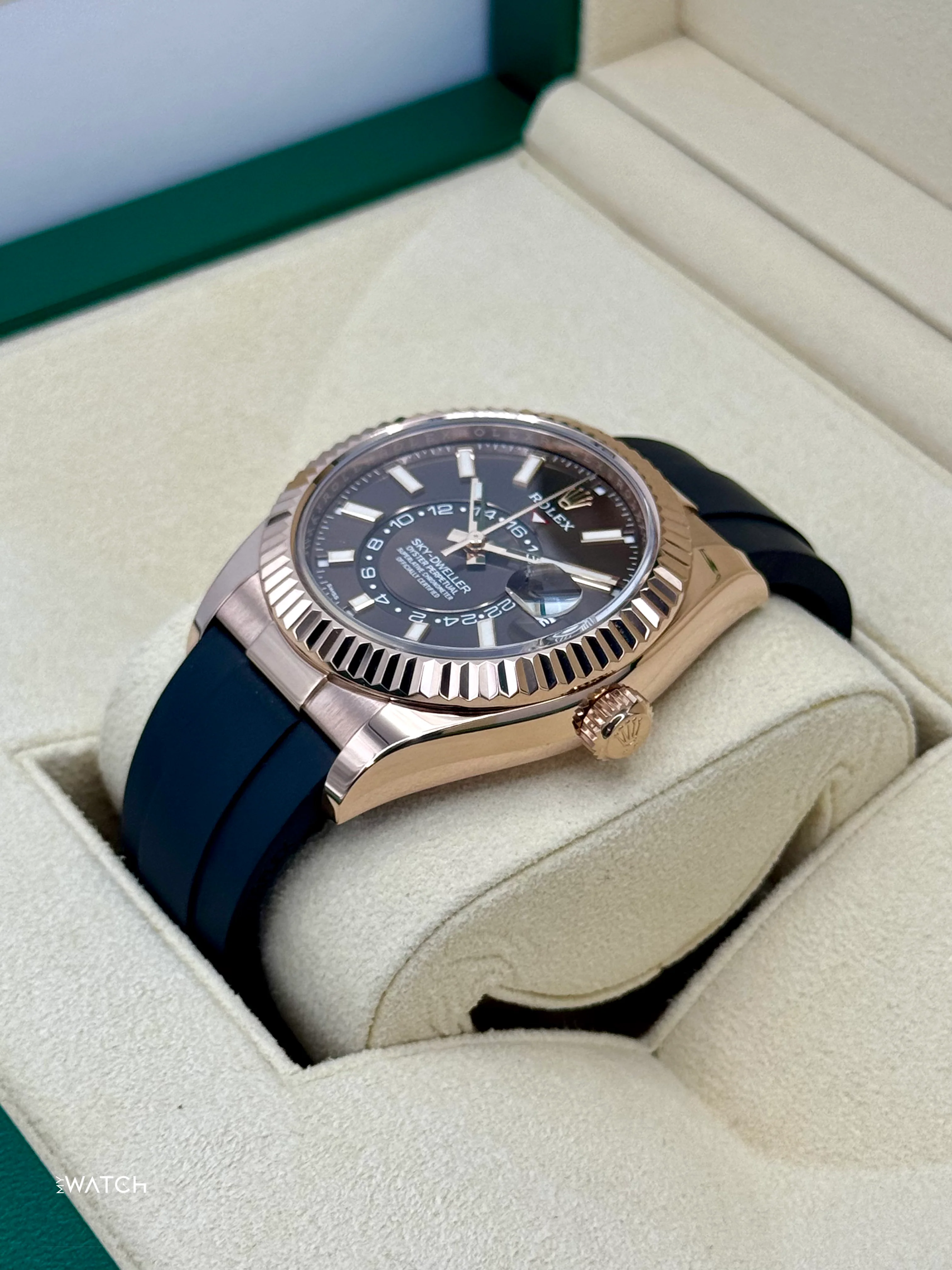 2022 Rolex Sky-Dweller 42mm 326235 Rose Gold Oysterflex Chocolate Dial - Image 6
