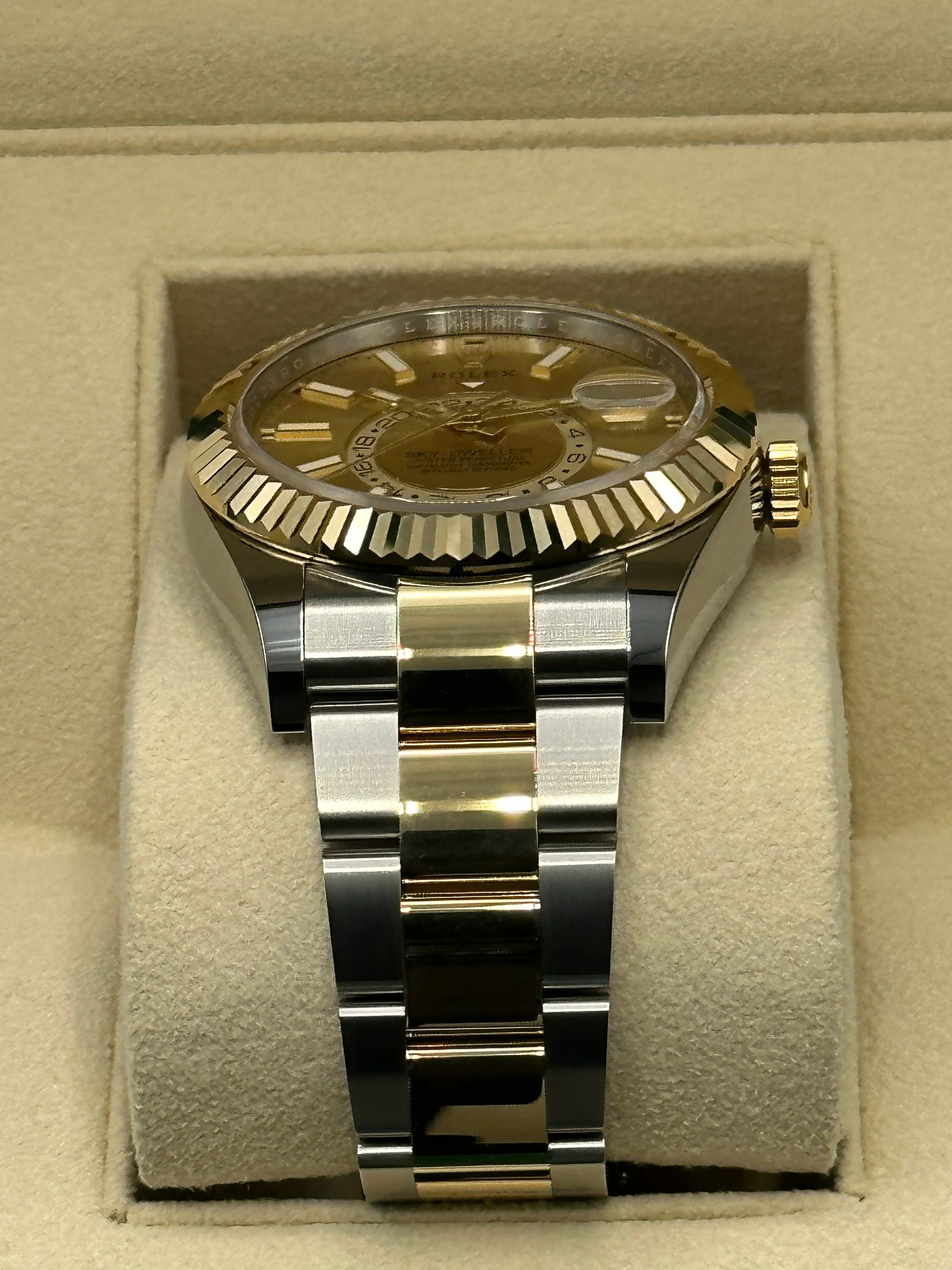 NEW 2023 Rolex Sky-Dweller 42mm 326933 Oyster Champagne Dial - Image 4