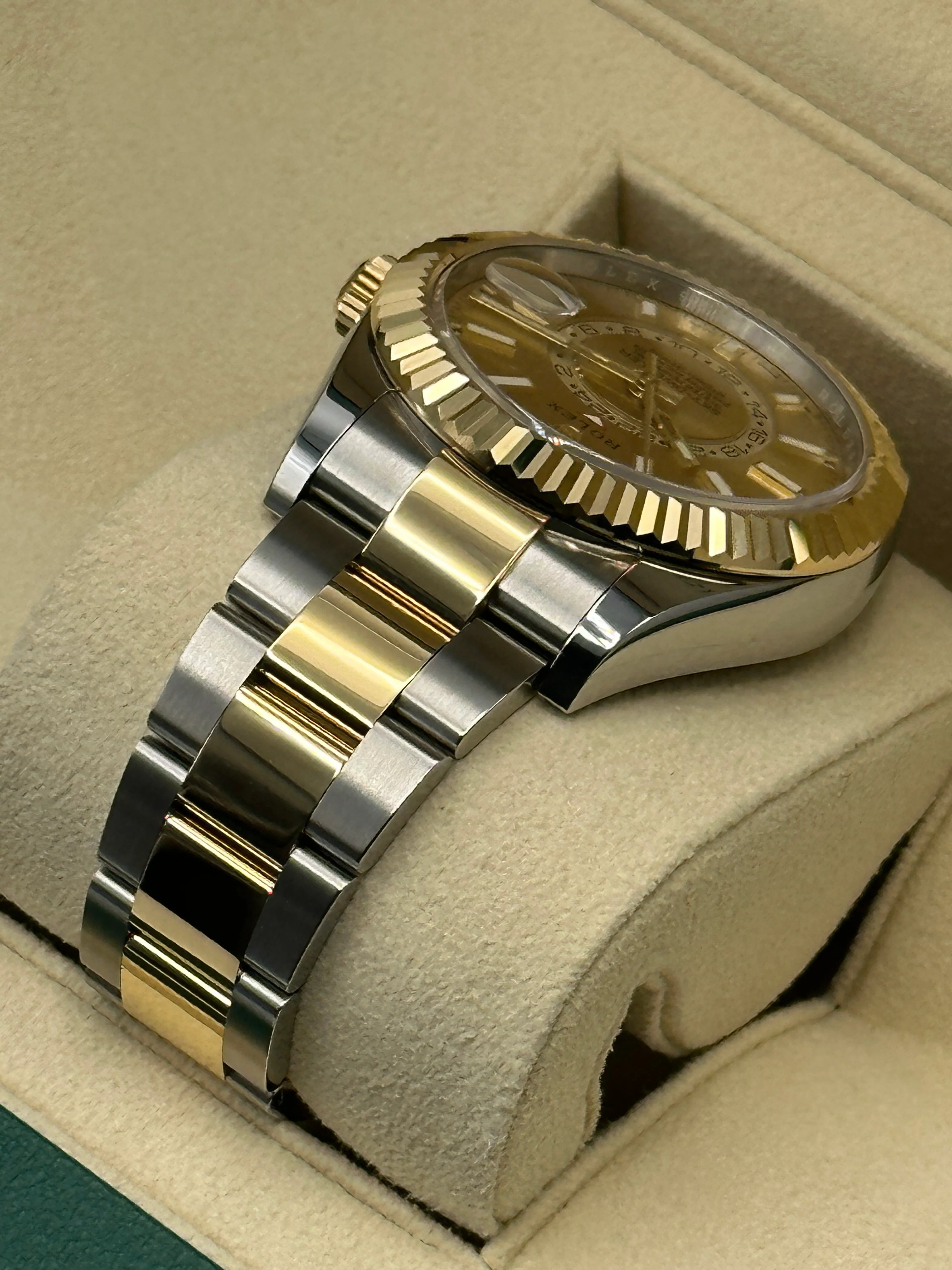 NEW 2023 Rolex Sky-Dweller 42mm 326933 Oyster Champagne Dial - Image 7