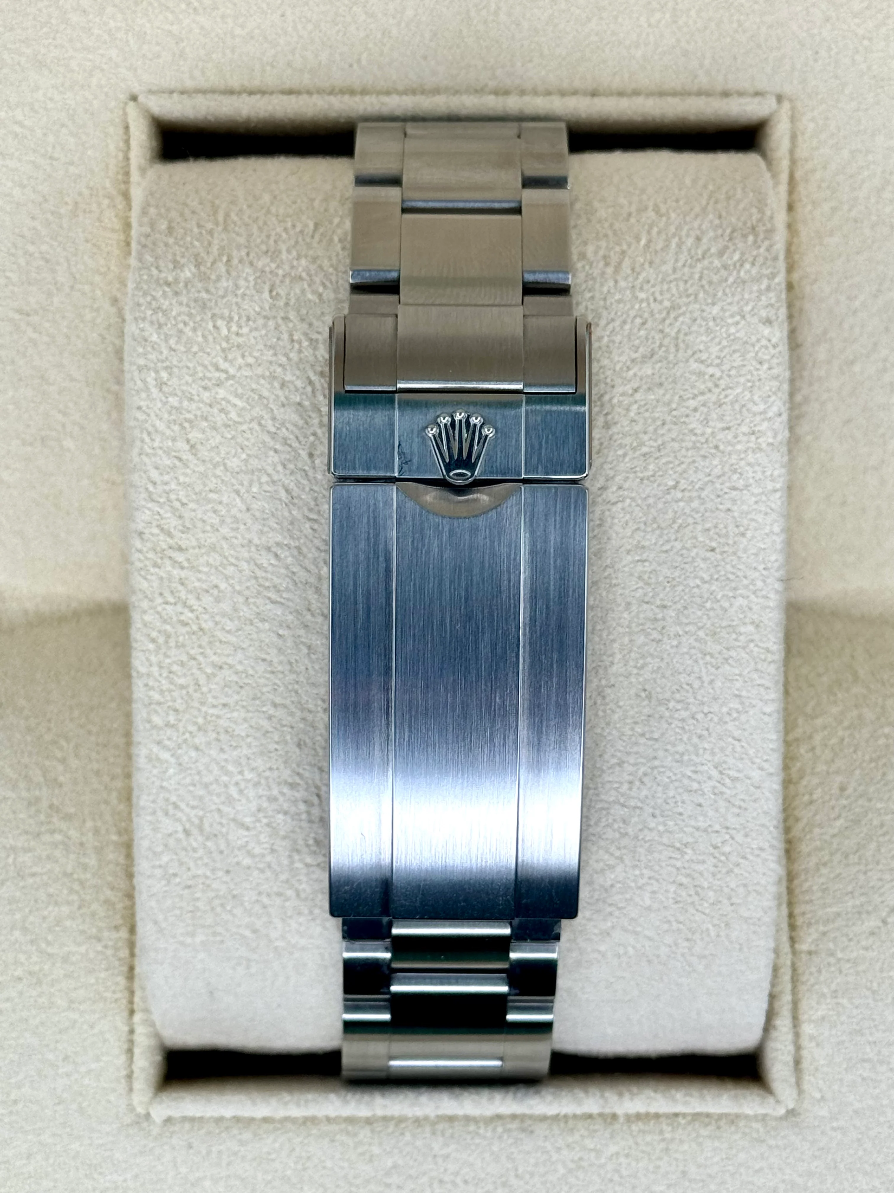 2022 Rolex Submariner 41mm 124060 Stainless Steel Black Dial - Image 2