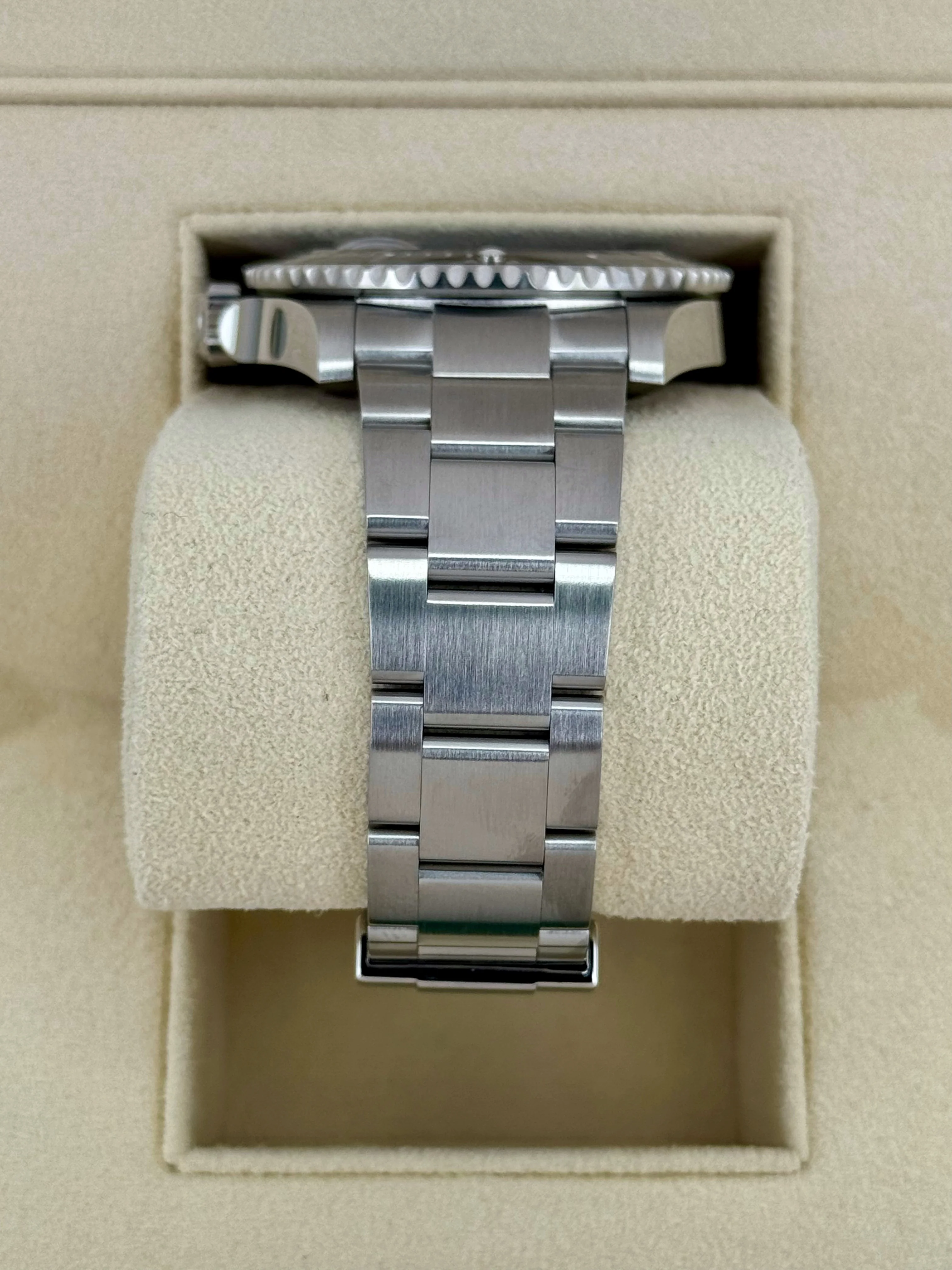 2022 Rolex Submariner 41mm 126610LN Stainless Steel Black Dial - Image 4