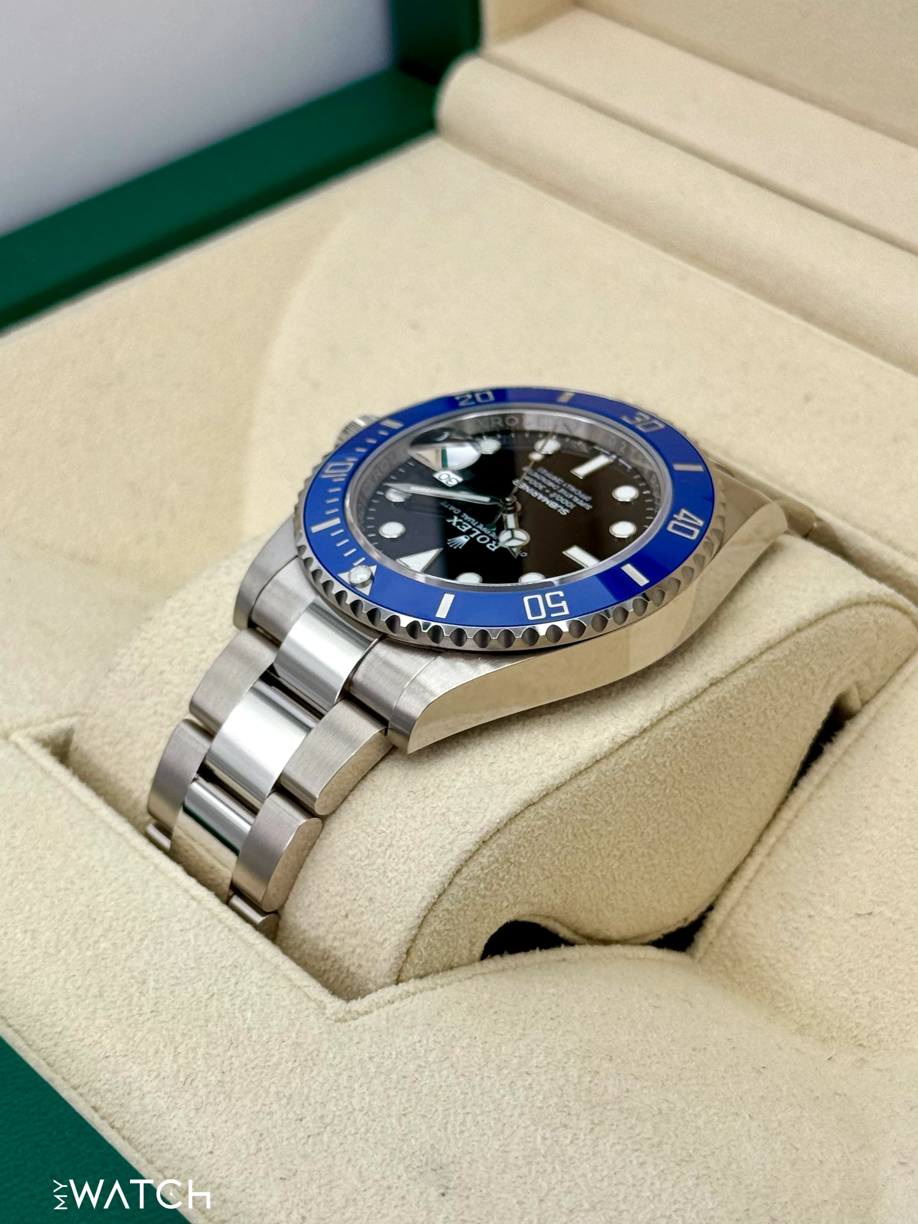 NEW 2022 Rolex Submariner “Cookie Monster ” 41mm 126619LB White Gold Black Dial - Image 7