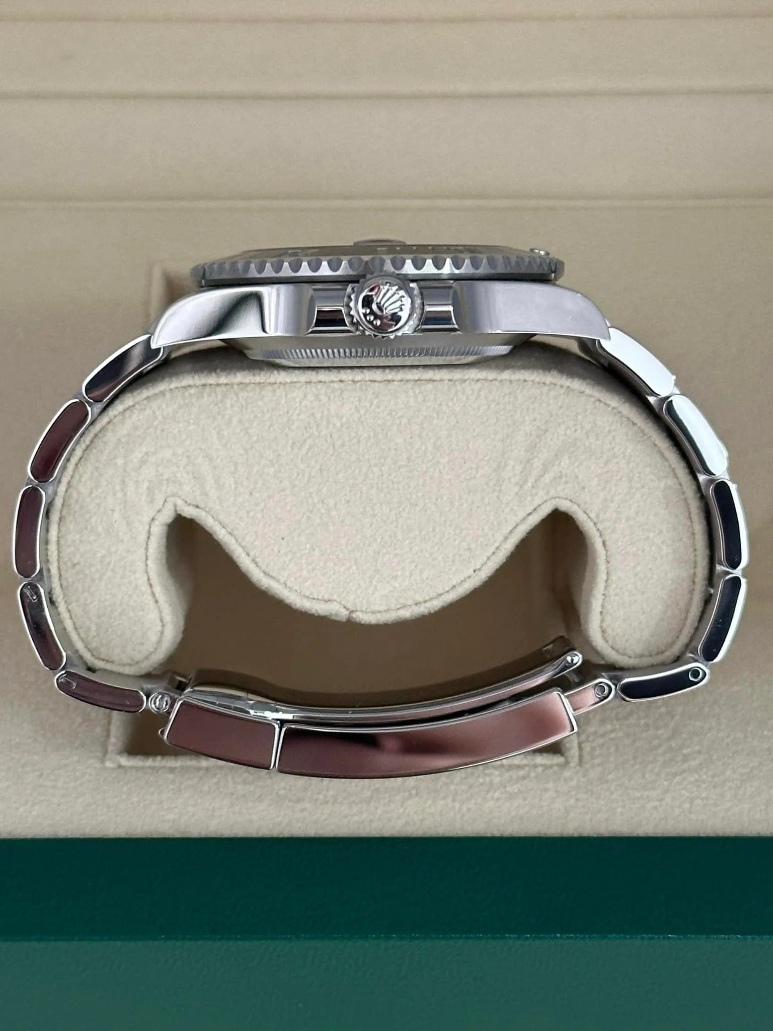 2022 Rolex Submariner 41mm 126610LN Stainless Steel Black Dial - Image 9