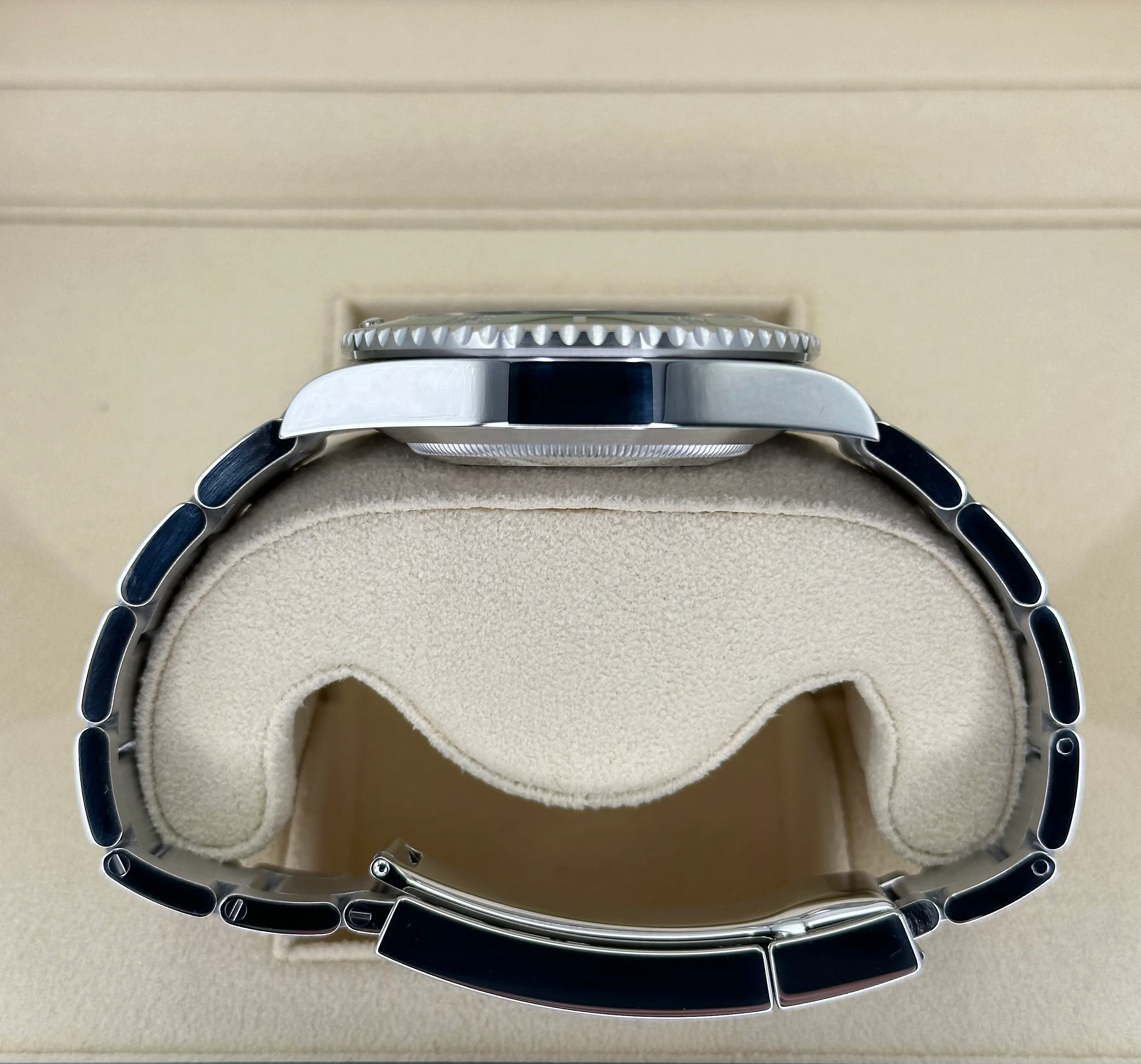 2022 Rolex Submariner "Starbucks" 41mm 126610LV Black Dial - Image 10