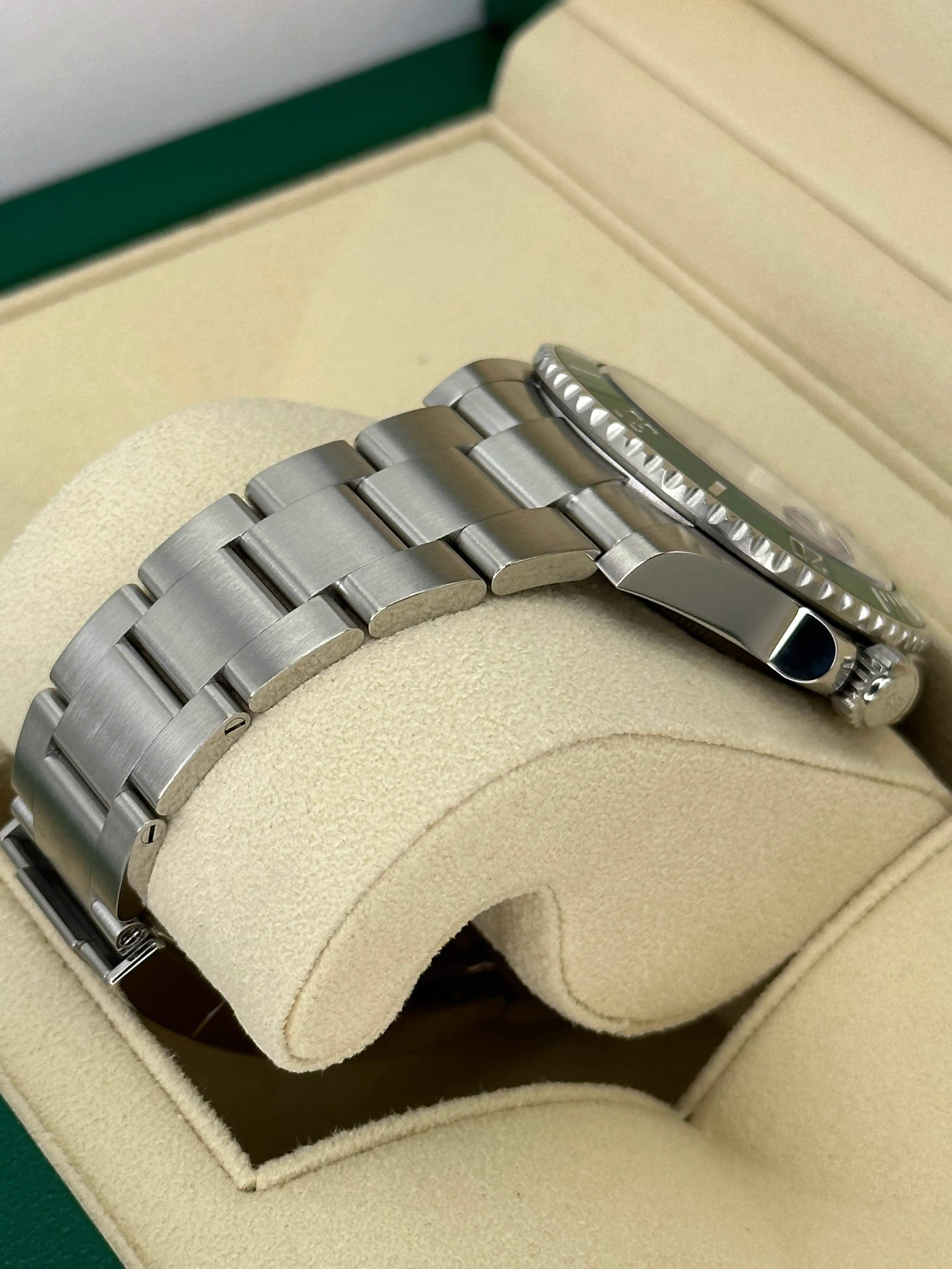2022 Rolex Submariner "Starbucks" 41mm 126610LV Black Dial - Image 5