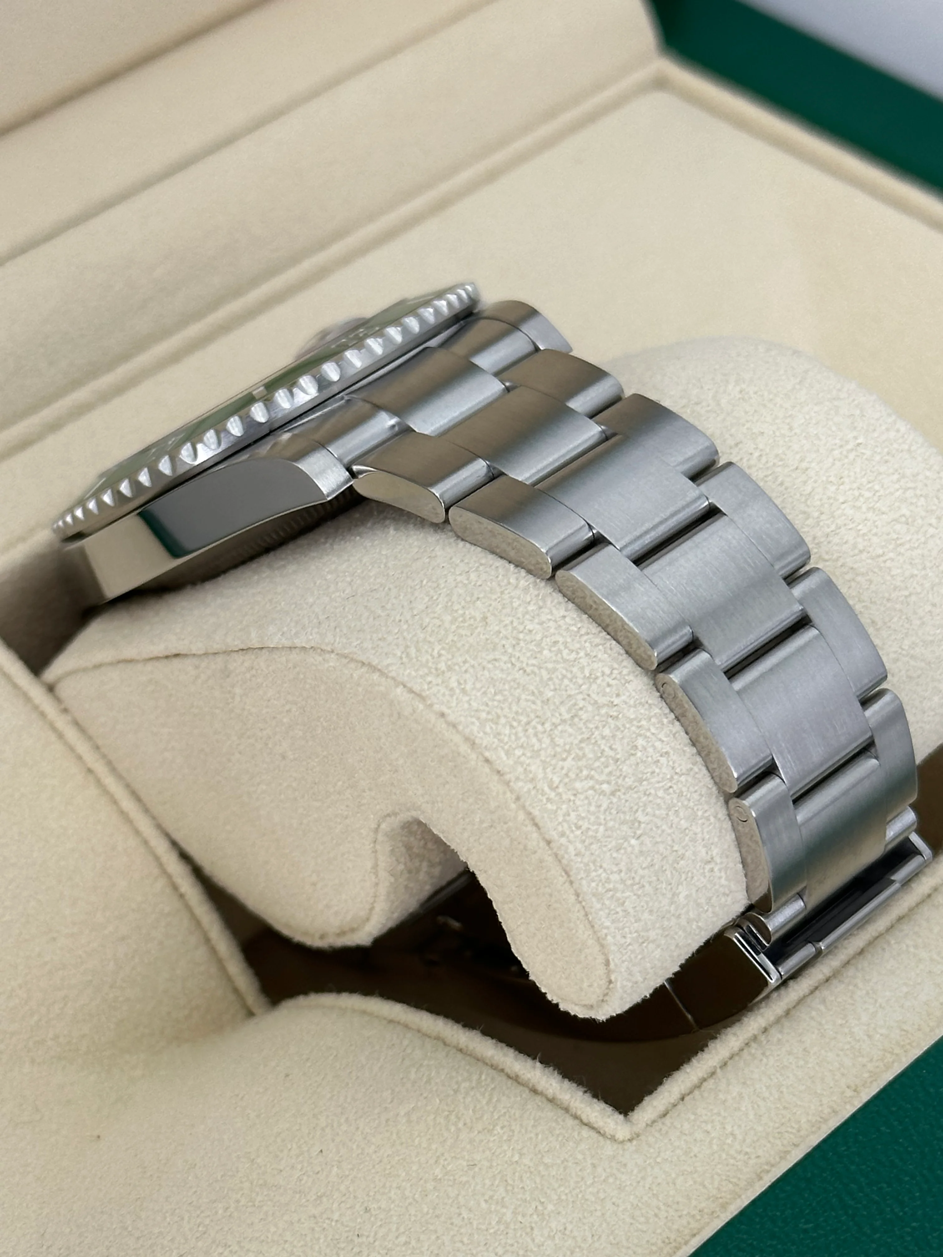 2022 Rolex Submariner "Starbucks" 41mm 126610LV Black Dial - Image 6