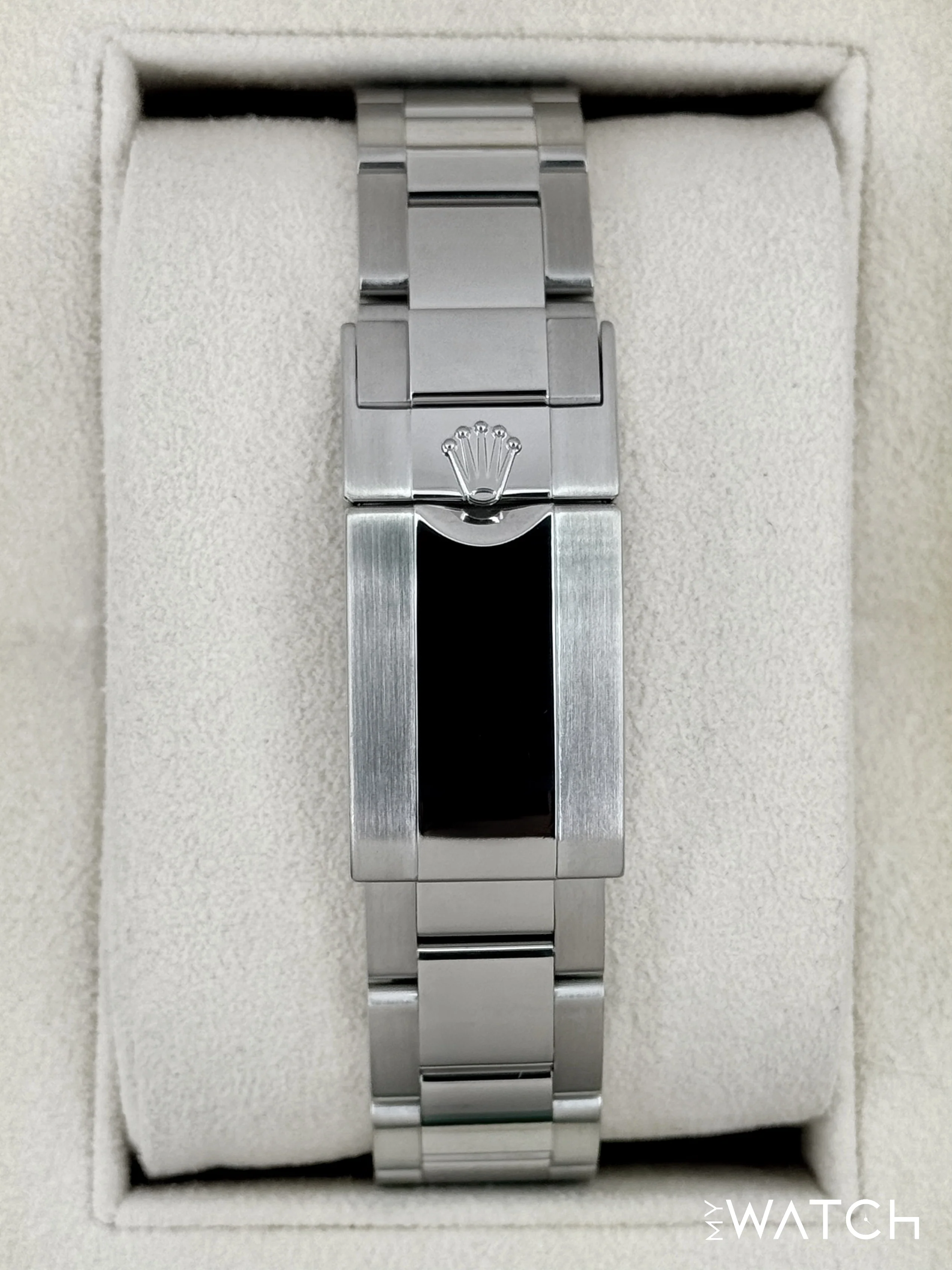2022 Rolex Yacht-Master 40mm 126622 Stainless Steel Rhodium Dial - Image 2